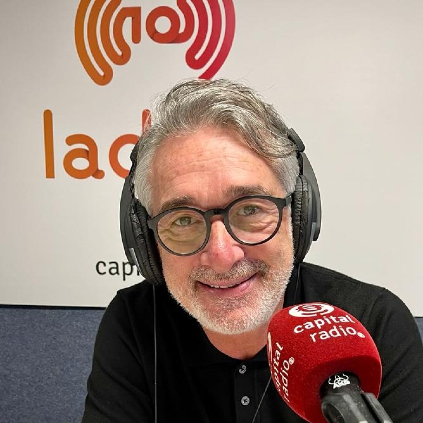 La Diez Capital Radio