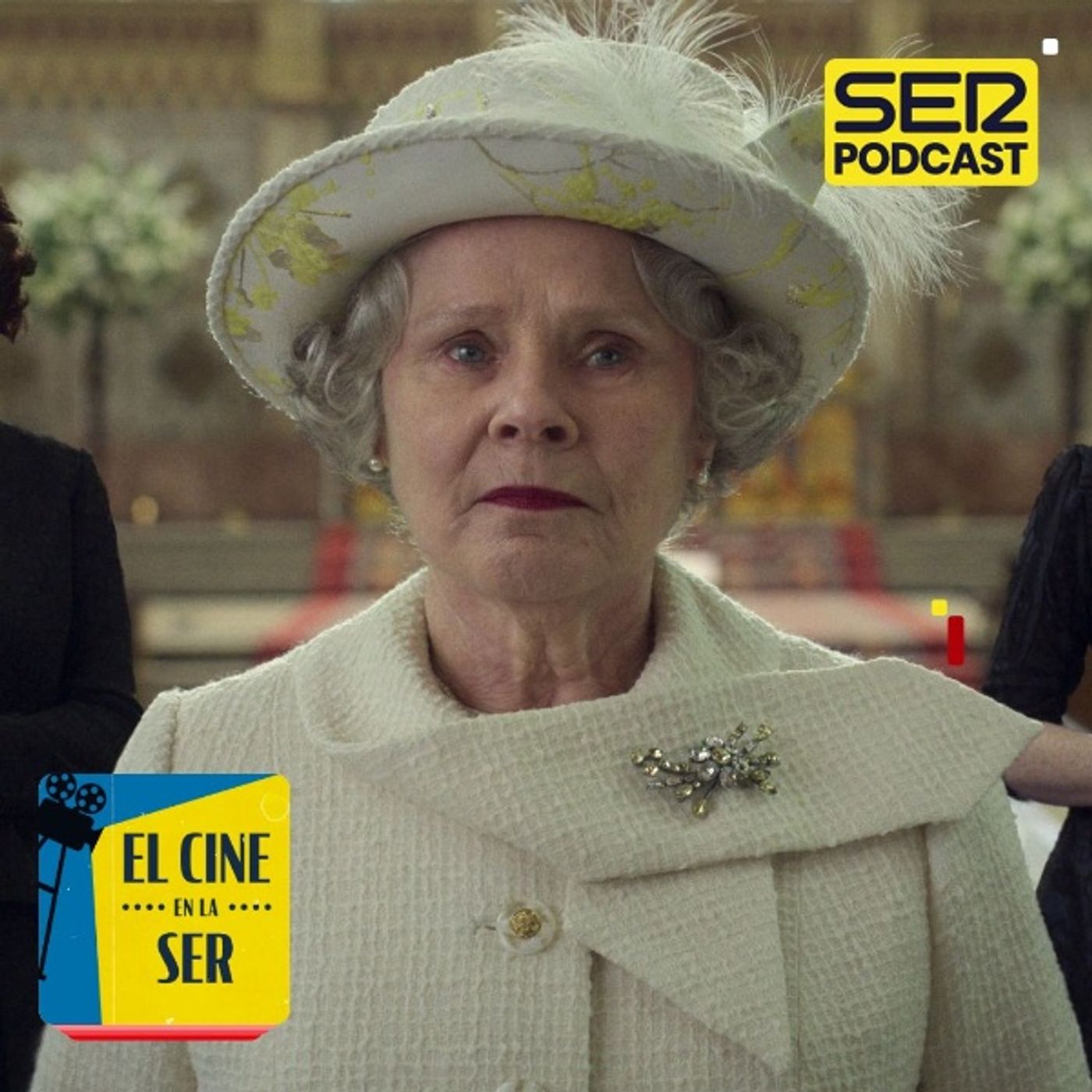 Las series | ‘The Crown’ se despeña en su final y la memoria trans de ‘Vestidas de azul’