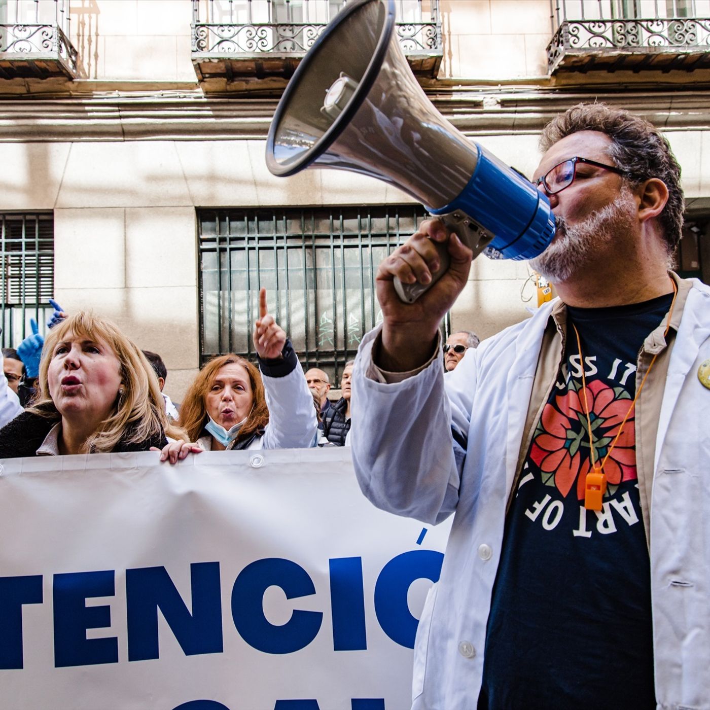 Las noticias de Herrero: Los sindicatos convocan una huelga indefinida en enero contra el estatuto de Sanidad