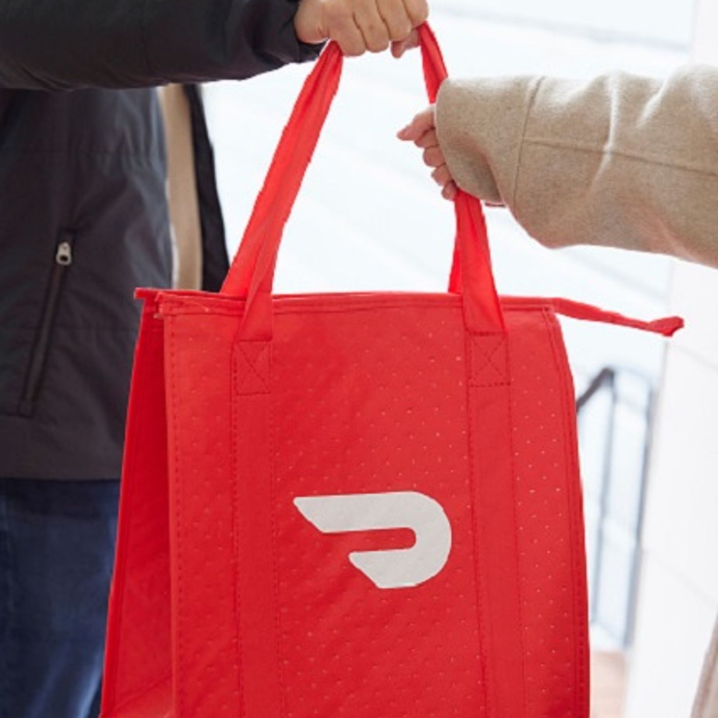 Smile File: Kind Customer Helps Elderly Man Retire