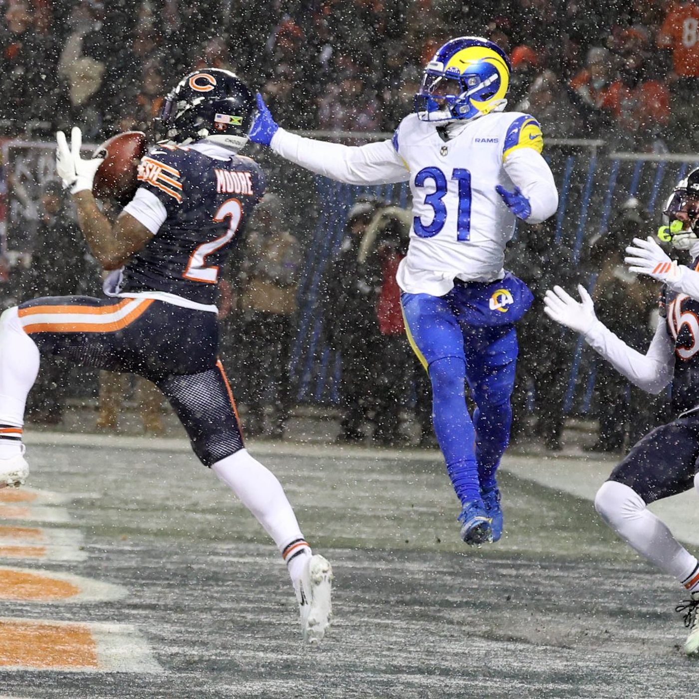 Silvy: Nobody wants to trade DJ Moore, but the Bears may have to