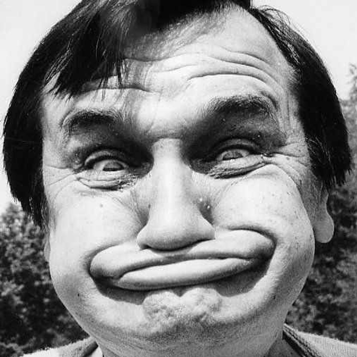 Лицо которого не существует. Лицо которого не существует. Лицо которого не существует. Картинки человека с перевернутым лицом. Хитрое лицо.