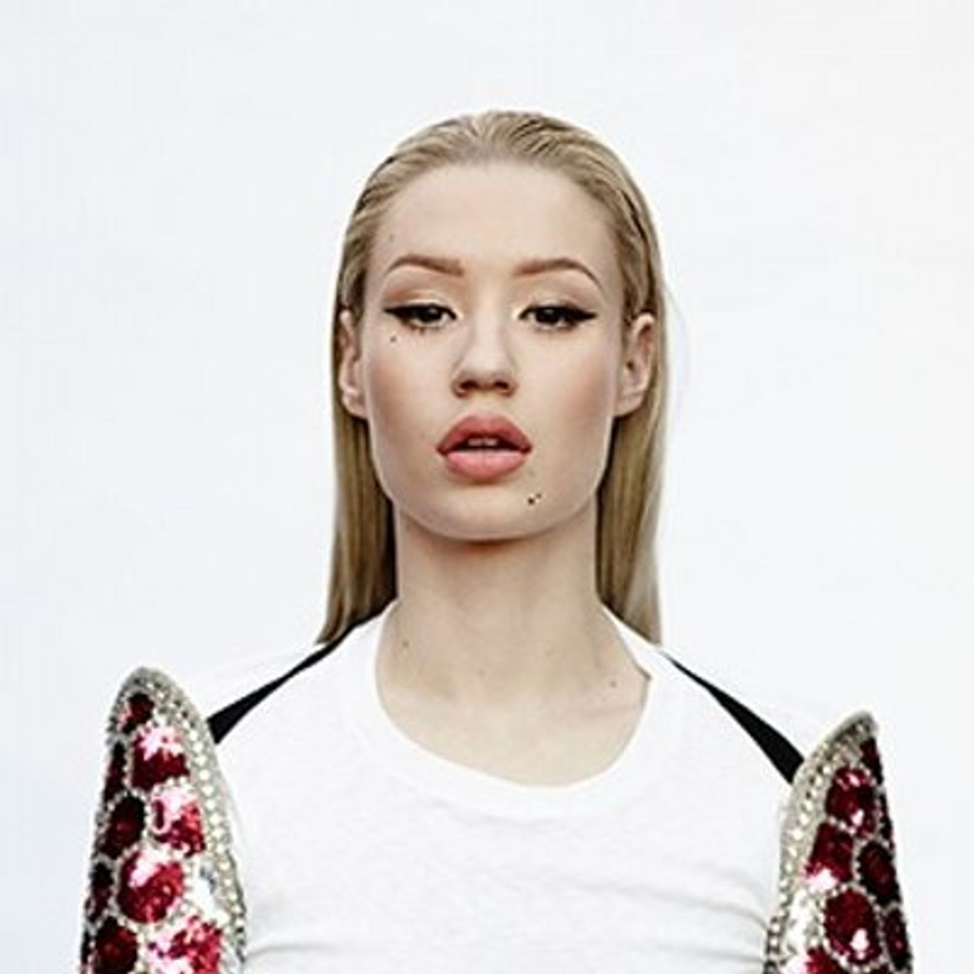 Iggy Azalea Spills On Rita Ora!! episode artwork