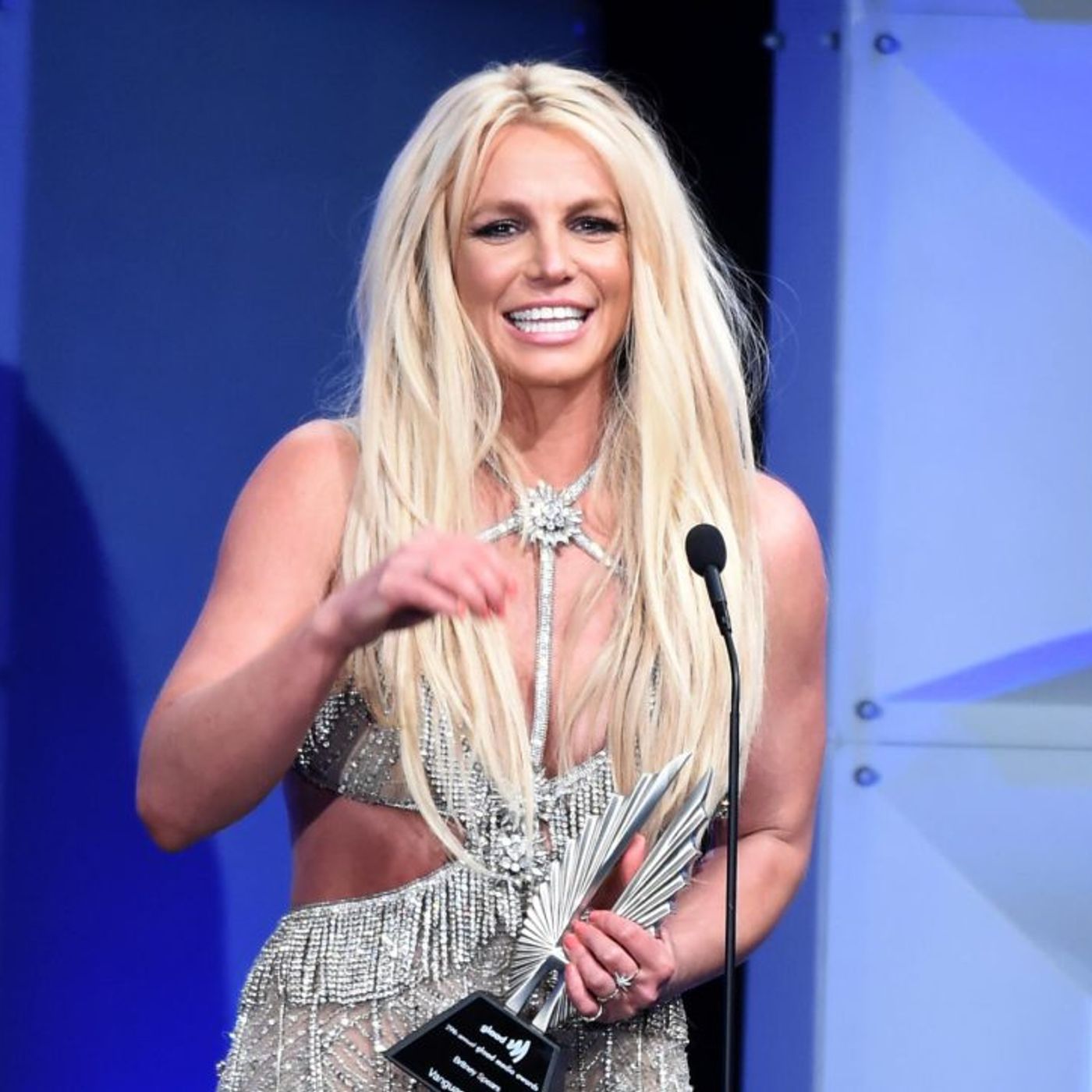 Britney Spears Says Beyoncé Is ‘All I Listen To’ Lately, Especially Her ‘Naughty’ Album episode artwork