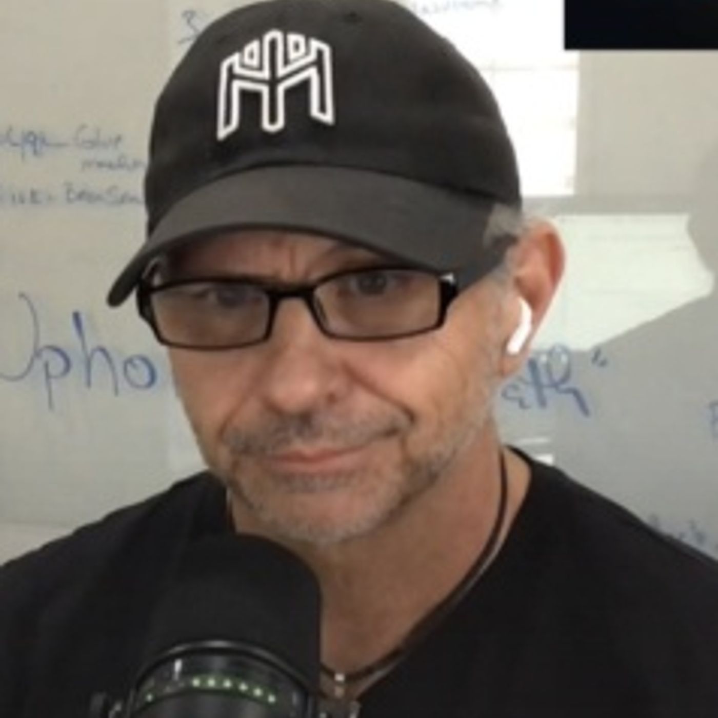 How Dr. Travis Fox Helps Business Leaders Transform Mindset and Overcome Limiting Beliefs