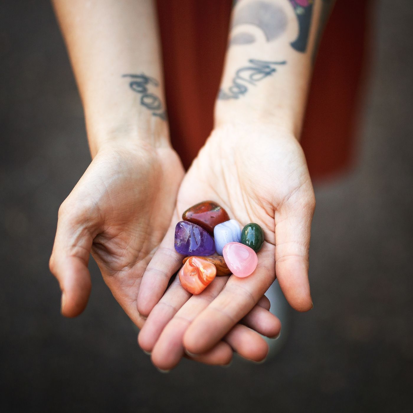 Cristalloterapia per i pet, 1a puntata - Elisa Pasquini, naturopata - Radio Wellness episode artwork