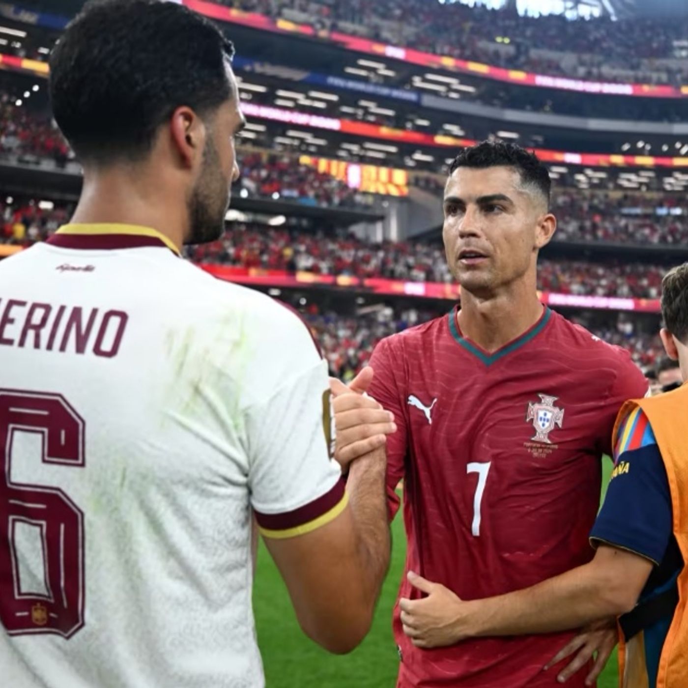Mondiali: la Spagna fa piangere Ronaldo, il Belgio elimina Usa, Trump e Infantino episode artwork