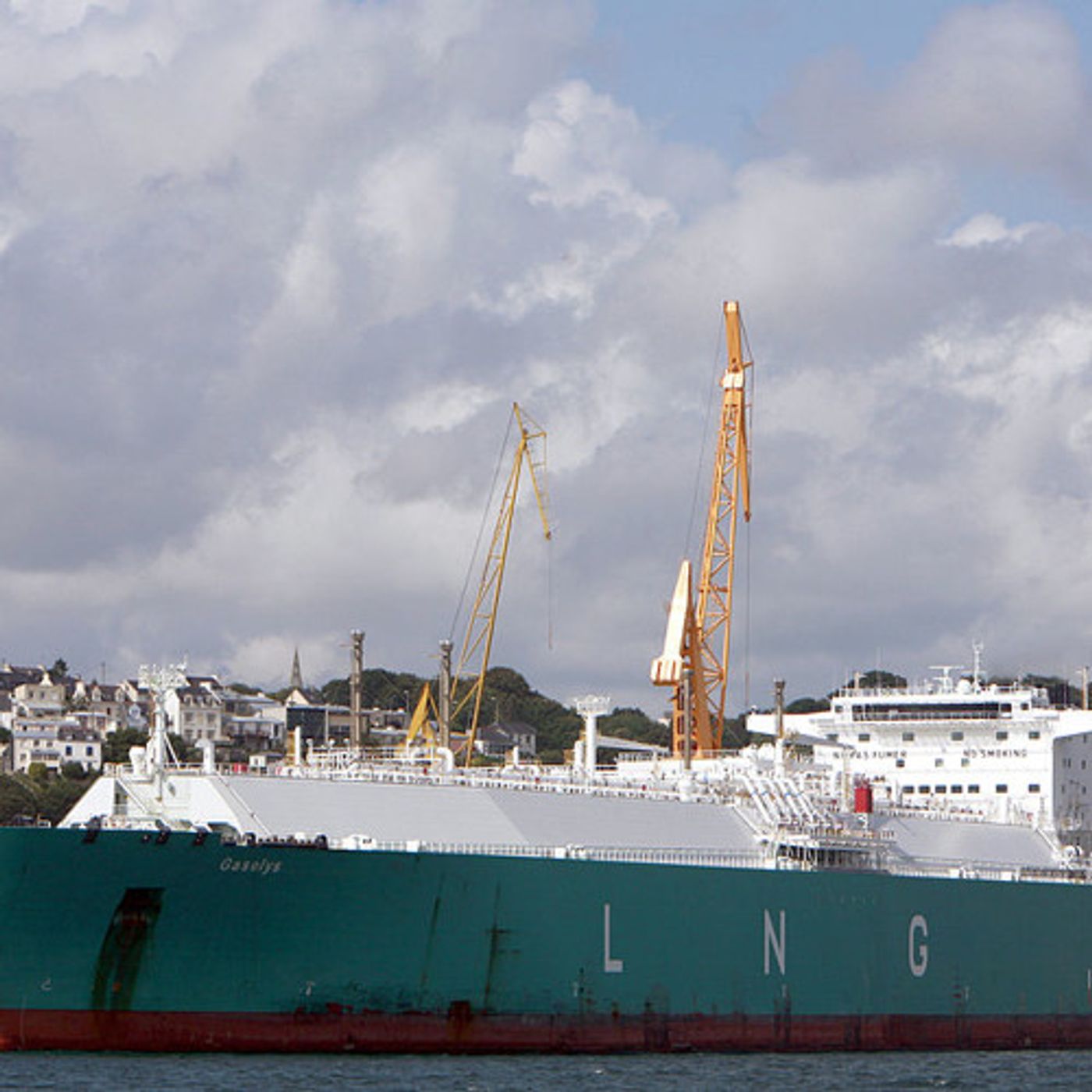 Should the US Export Natural Gas? Wyden Leads Sharp Senate Debate episode artwork