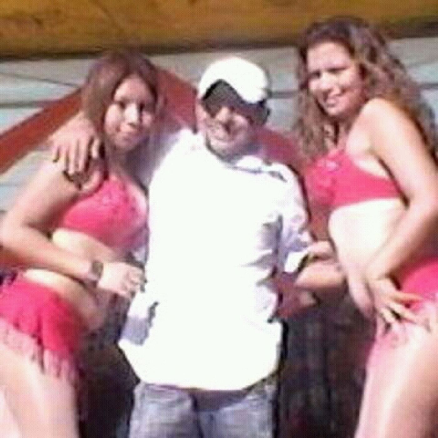 RADIO EN VIVO VIA ONLINE cover art