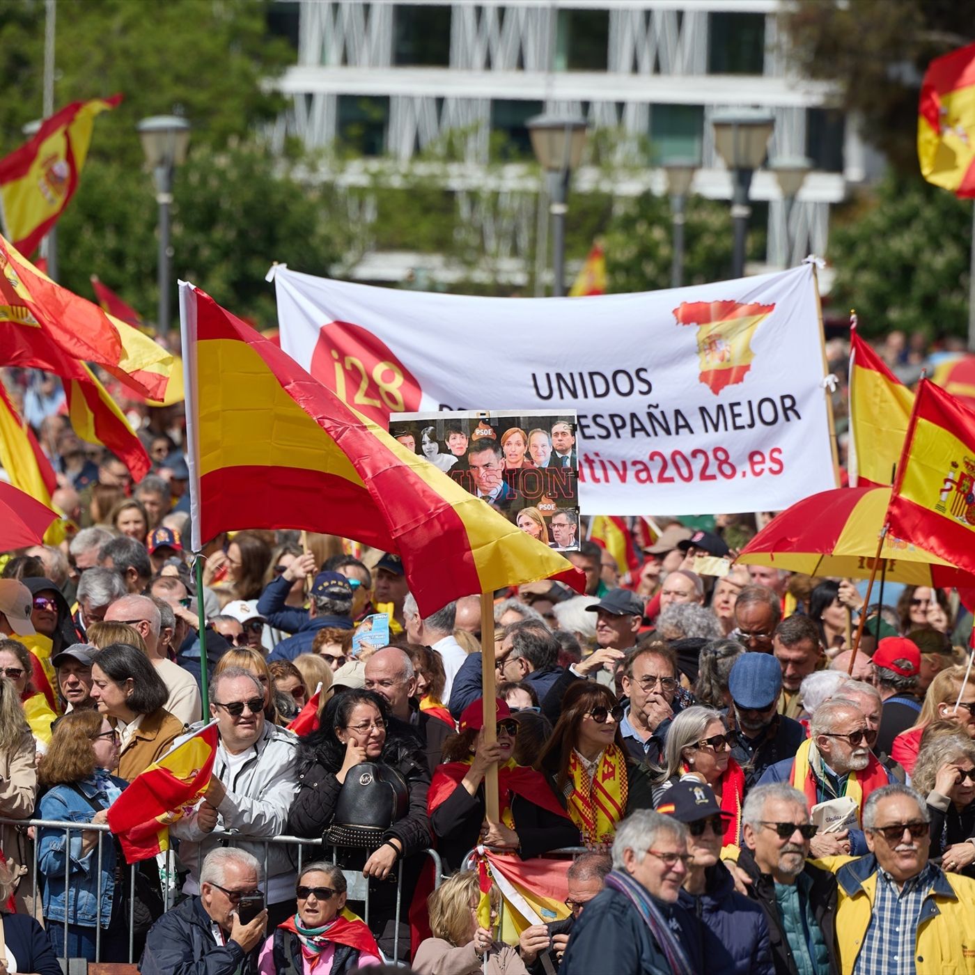 La Trinchera de Llamas del 08/06/2025 - Manifestación contra las tropelías del Gobierno