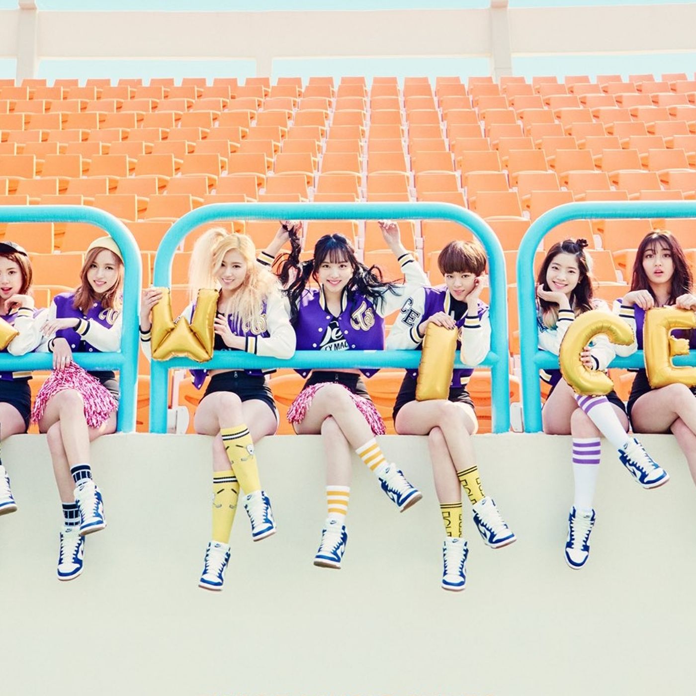 TWICE’s “CHEER UP” Becomes Their 5th MV To Hit 600 Million Views | Soompi episode artwork