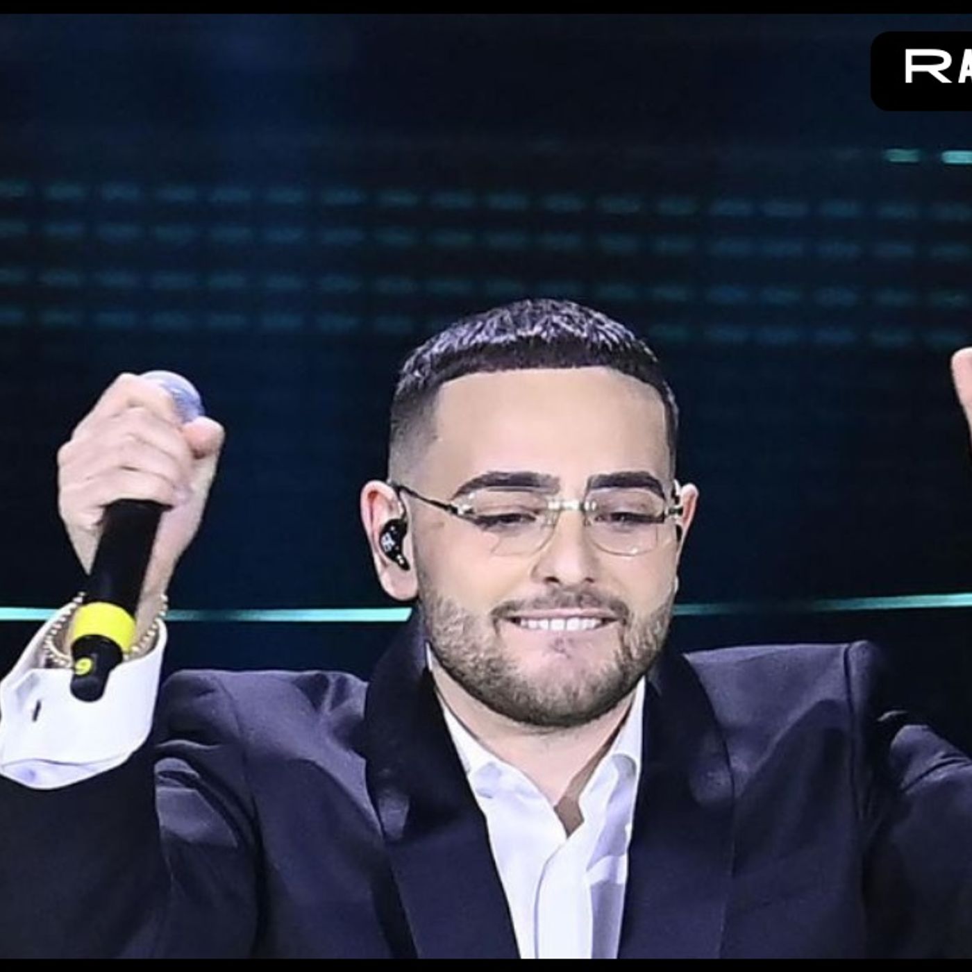 Mille vote ancora - Rocco Hunt (Testo Sanremo 2025) Recensione di Radio Puggini episode artwork
