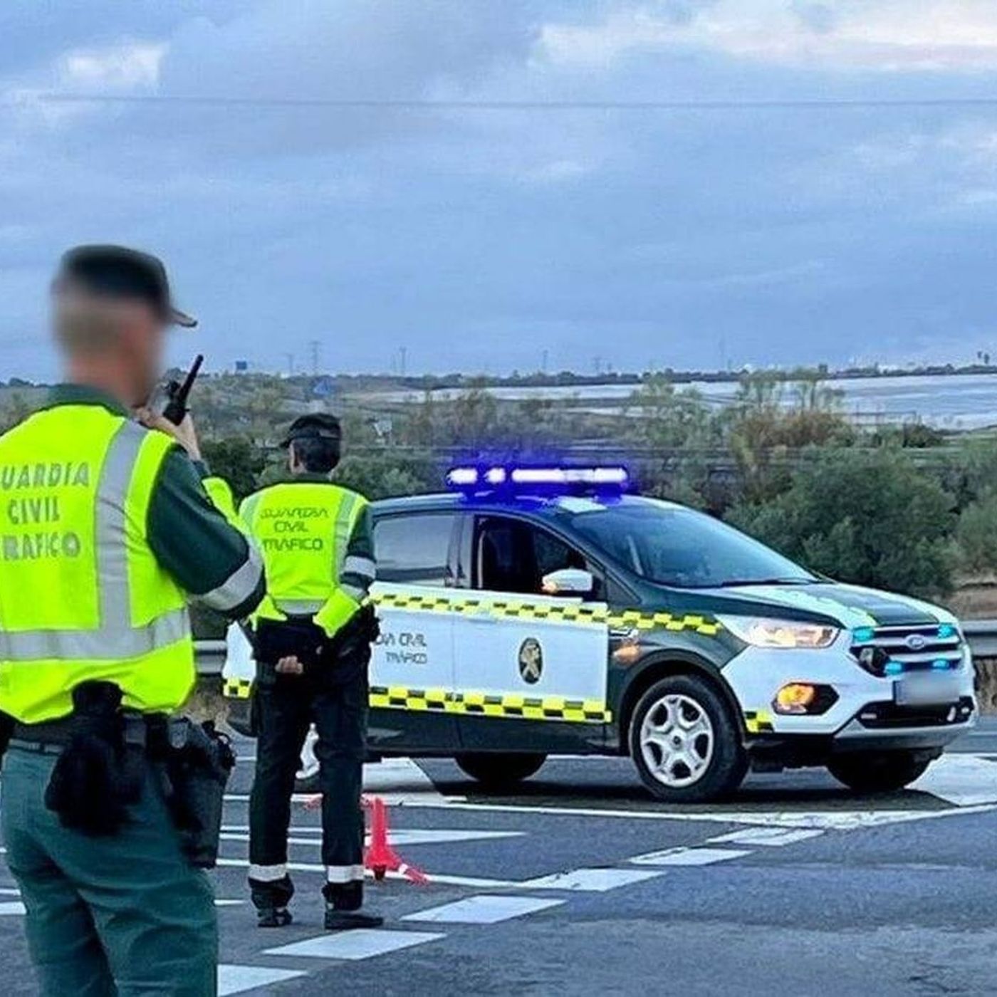Tertulia de Dieter: El PSOE se sigue negando a declarar a la Policía y la Guardia Civil como profesión de riesgo