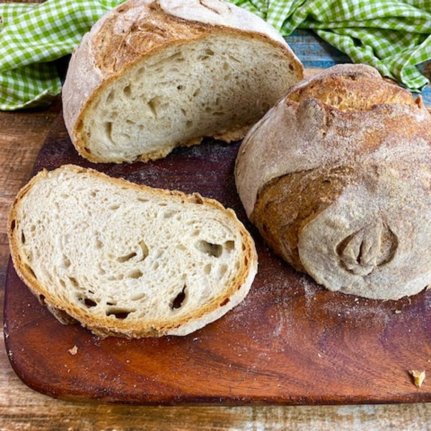 Pane Integrale Fatto in Casa: Ricetta per un Pane Soffice e Alveolato episode artwork