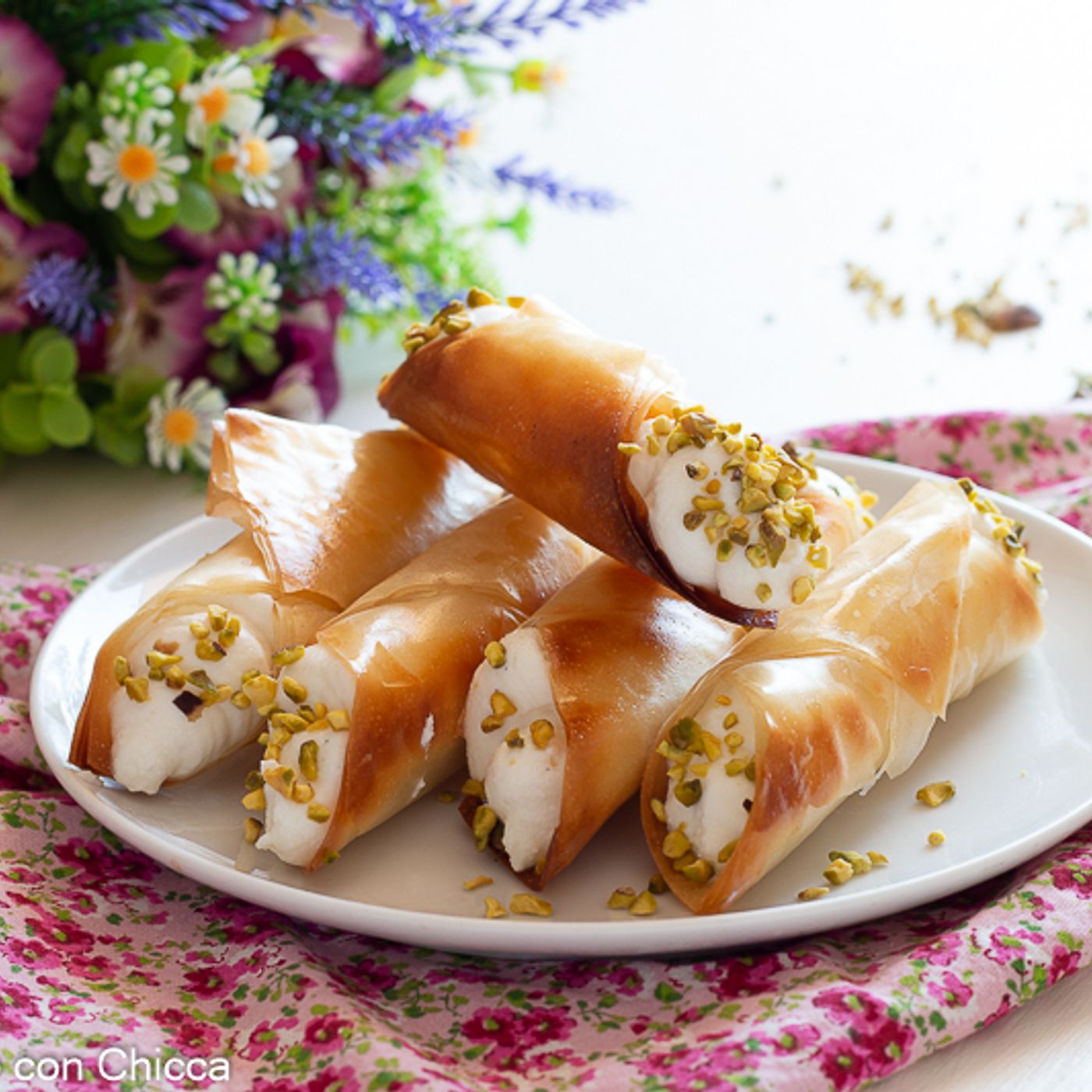 Cannoli di pasta fillo