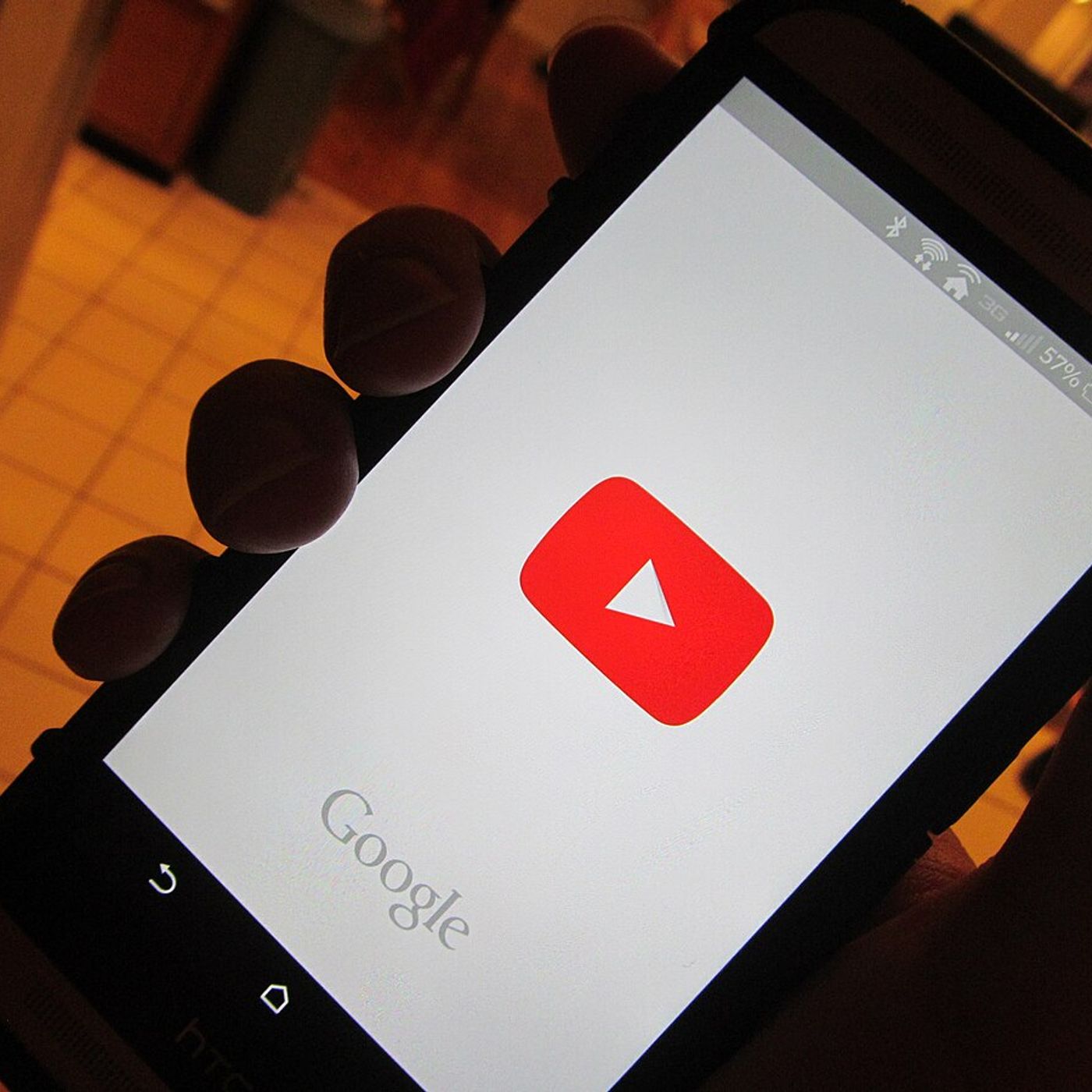 YouTube fête ses 20 ans, retour sur un moment clé de l’histoire d’Internet(Le Niger sur kalangou) episode artwork