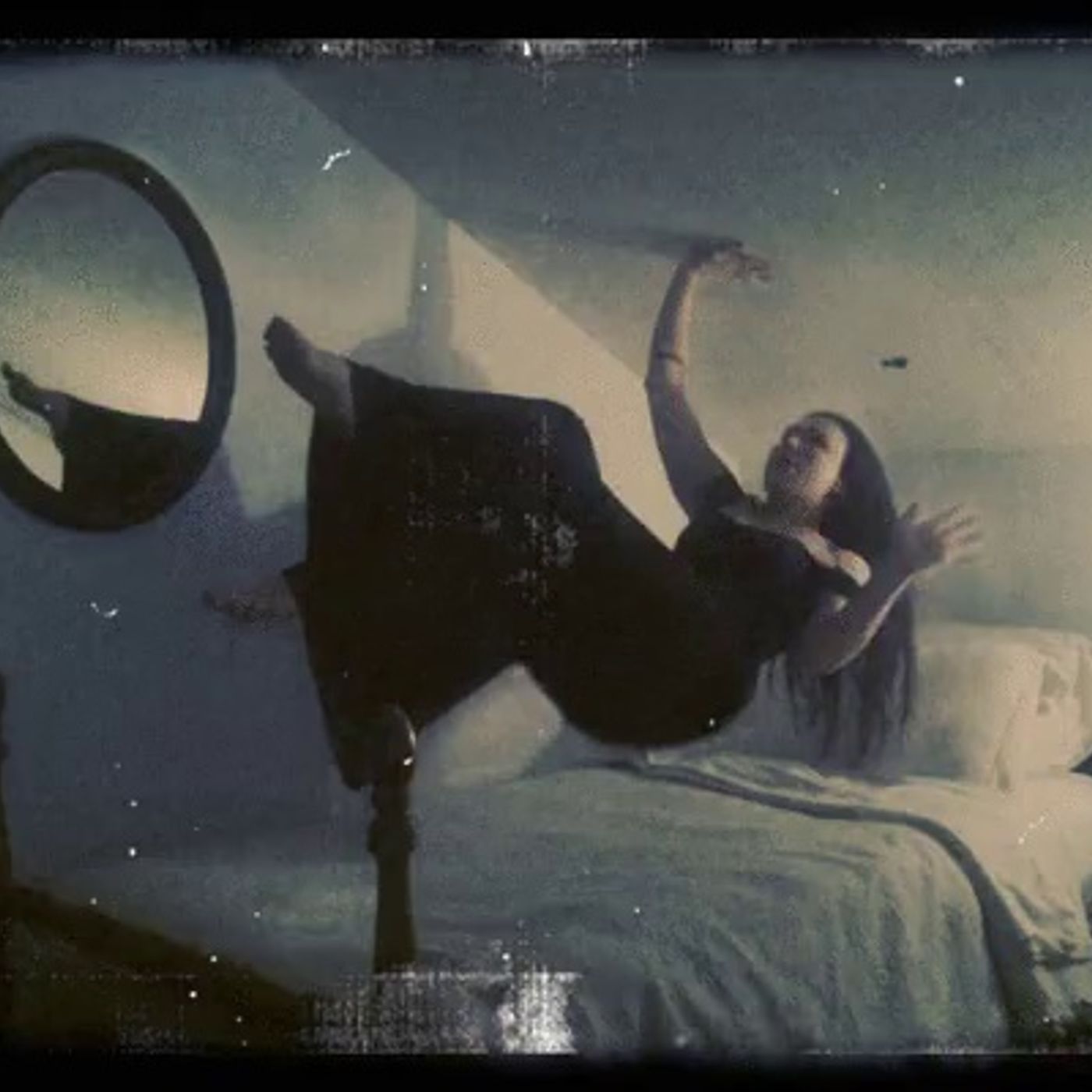 Historias de Miedo Marzo 16 de 2022 VEO A UNA SEÑORA FLOTANDO EN MI CASA