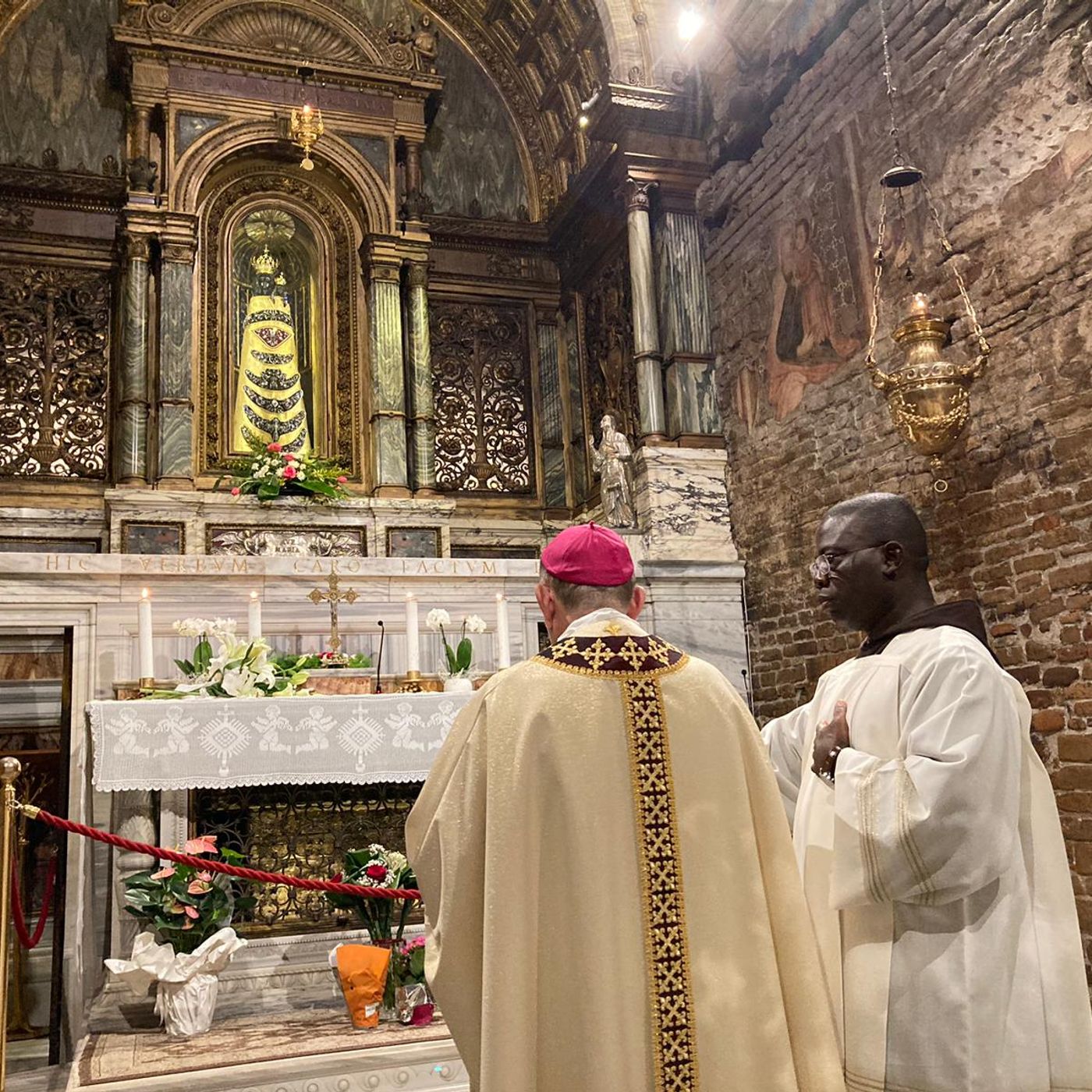Loreto-Assisi, pellegrini sulle orme di mons. Macchi, Tettamanzi e del beato Acutis episode artwork
