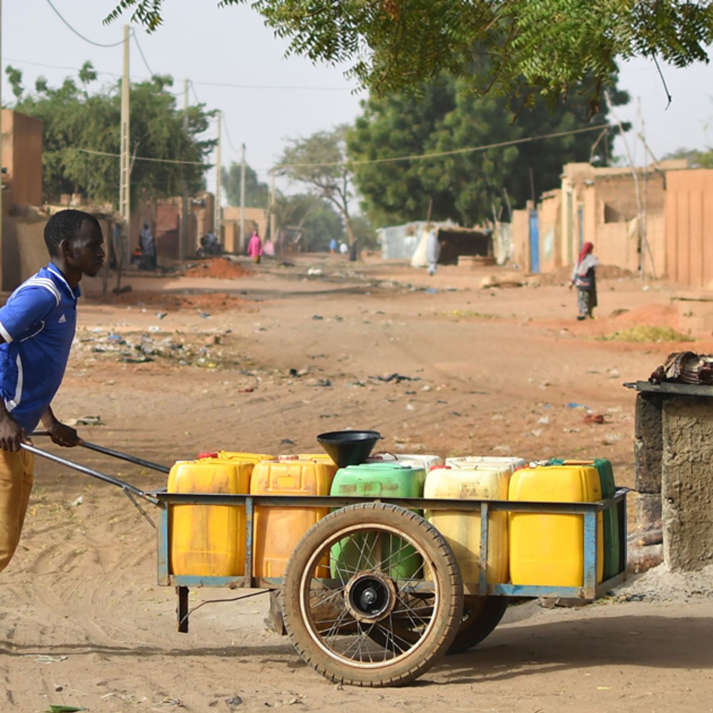 À Zinder, la pénurie d’eau s’aggrave sous l’effet de la chaleur persistante episode artwork