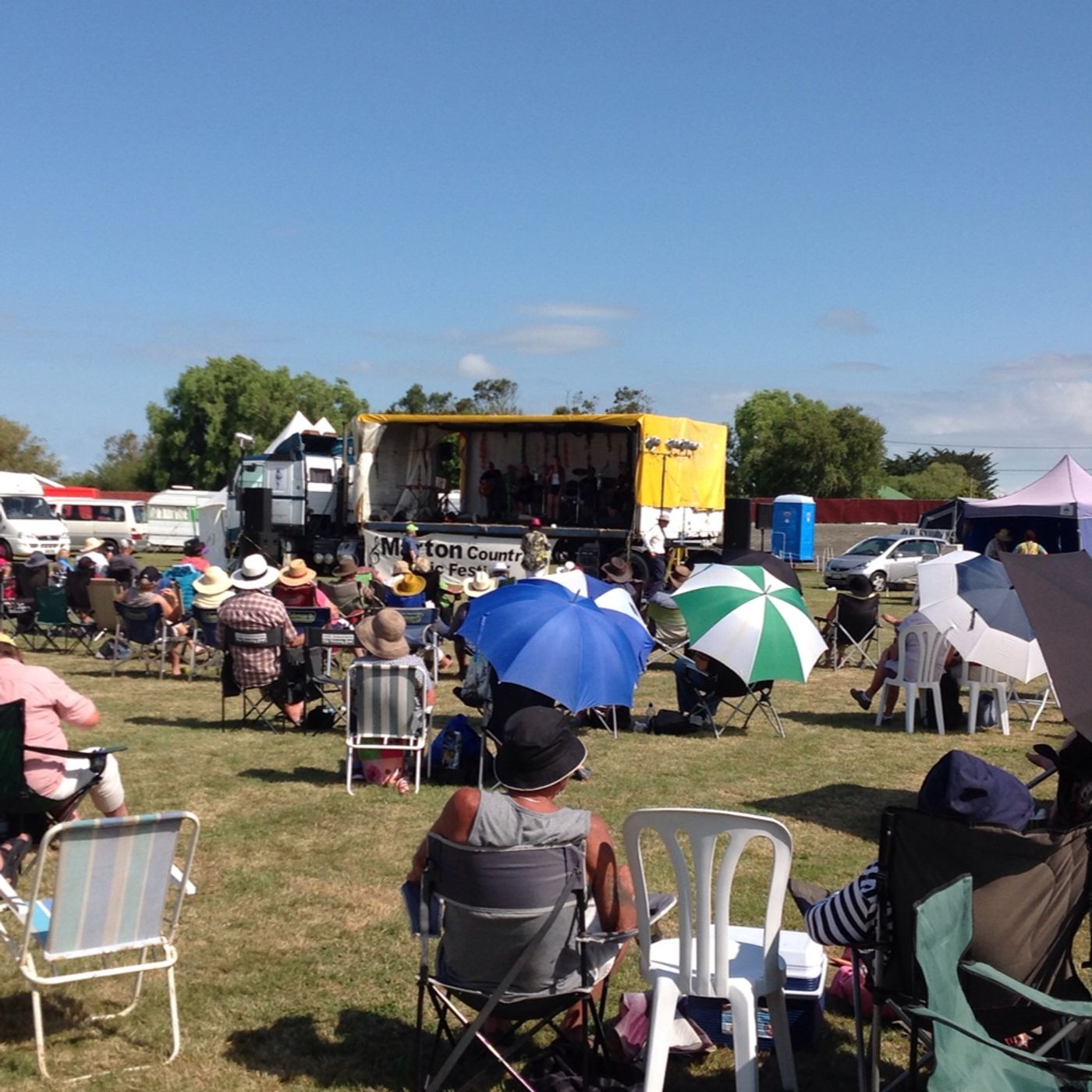 Interview with Anne George at Marton Country Music Fest episode artwork