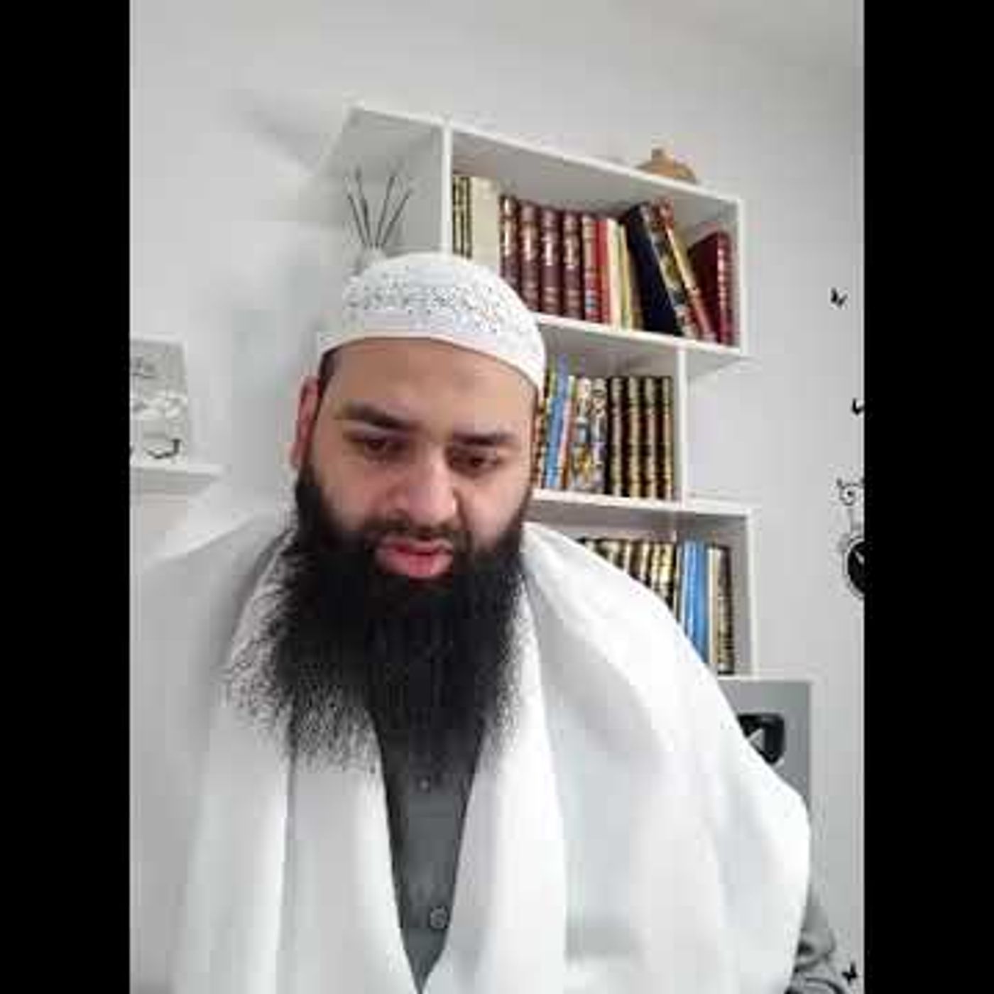 حكم تلحين الدعاء | الشيخ محمد بن شمس الدين #دين || @MShmsDin episode artwork