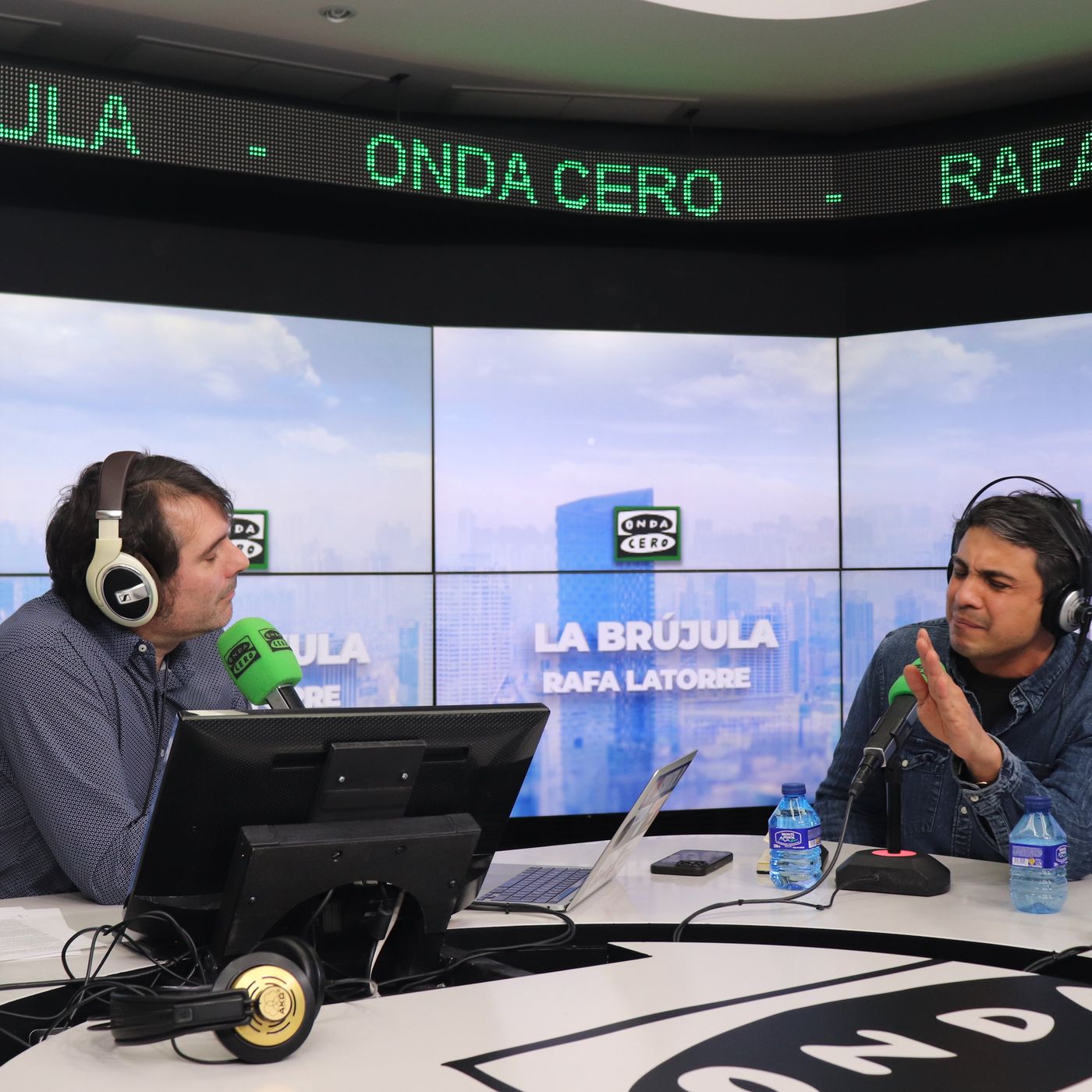 La denuncia de un activista venezolano desterrado en España: "Zapatero le dijo muchas veces a mi mamá que no denunciara lo que me pasaba" episode artwork