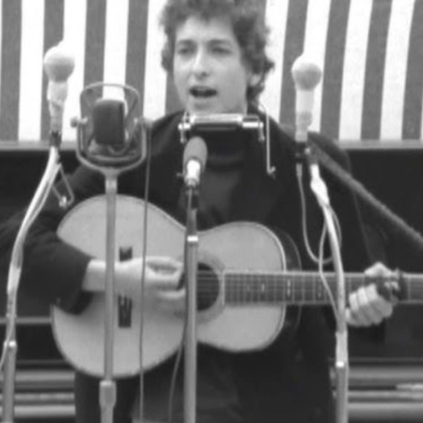 S90E9: Was It The Name Of His 'Pet Dog' - Emmy Hikins On Where Bob Dylan Got The Name "Dylan" From episode artwork