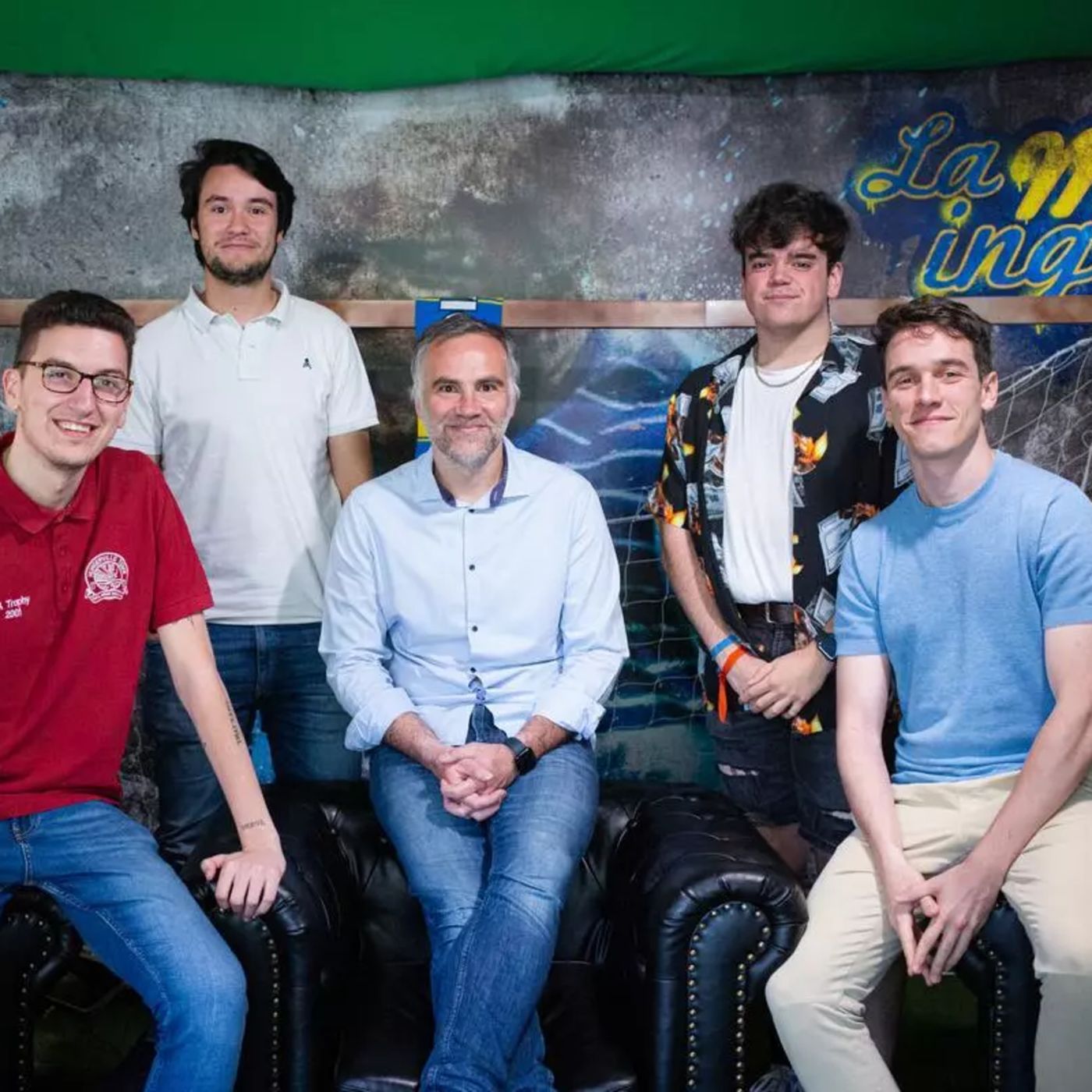 La Media Inglesa: De Youtube a socios/Dueños de un club de futbol