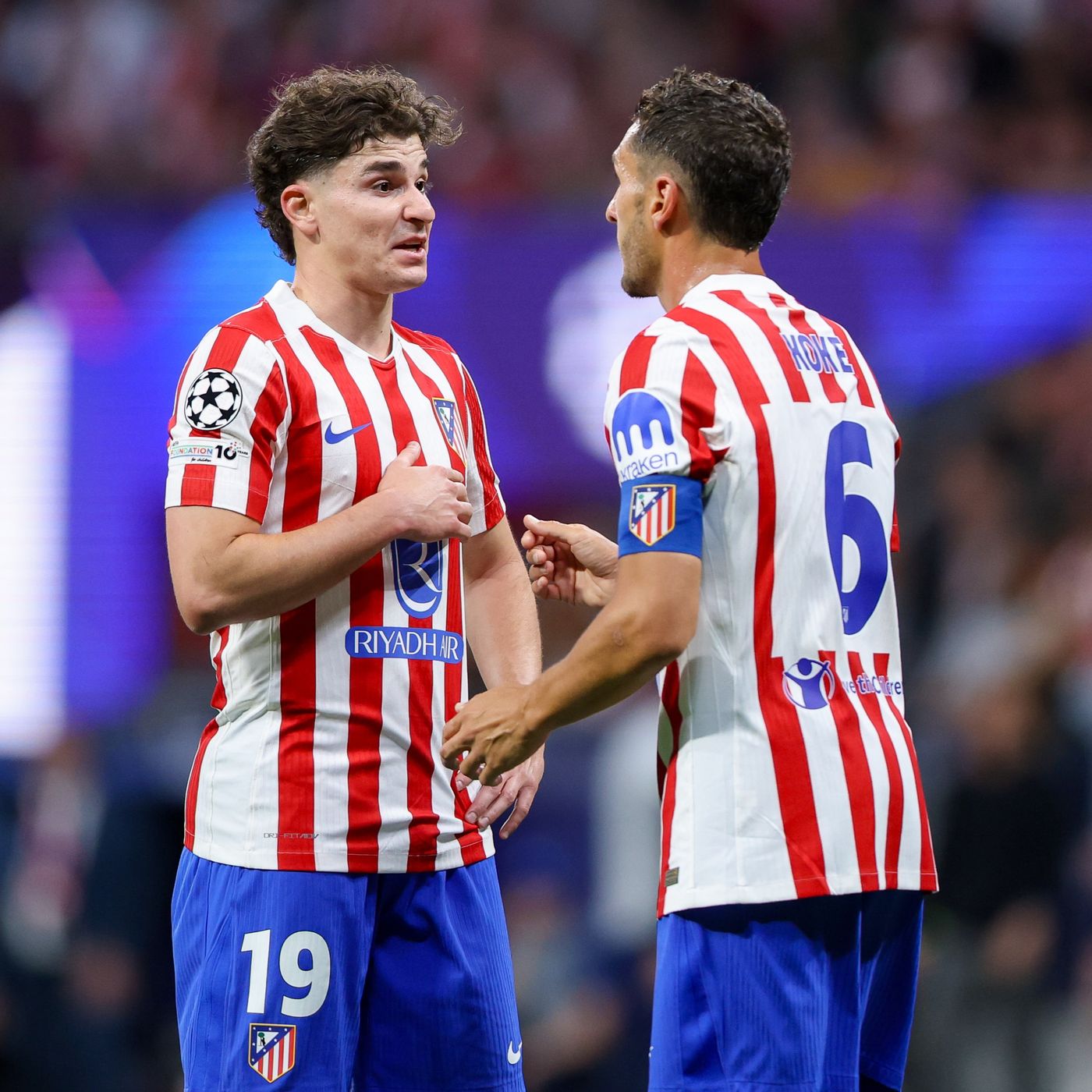 El Sanedrín |  La plantilla del Atlético de Madrid apoya a Julián Álvarez, pero cree que el argentino debería pedir perdón a la afición episode artwork