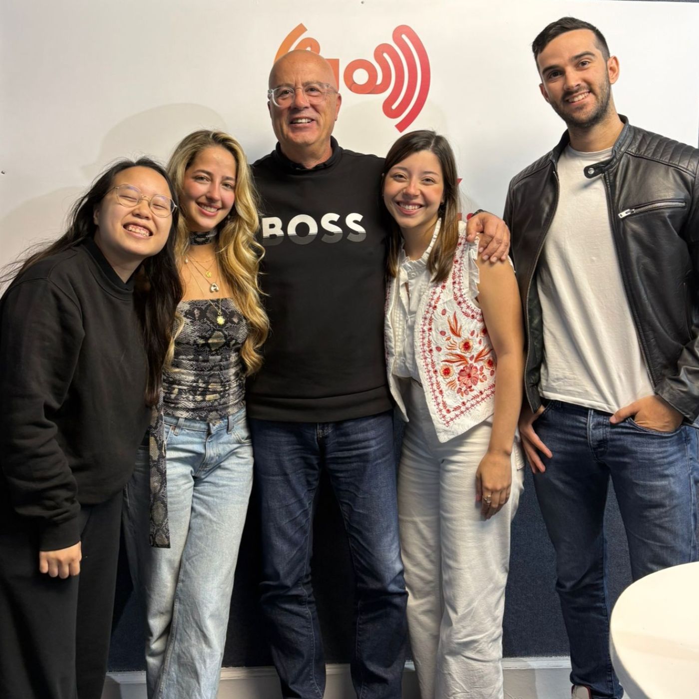 La Diez Capital Radio