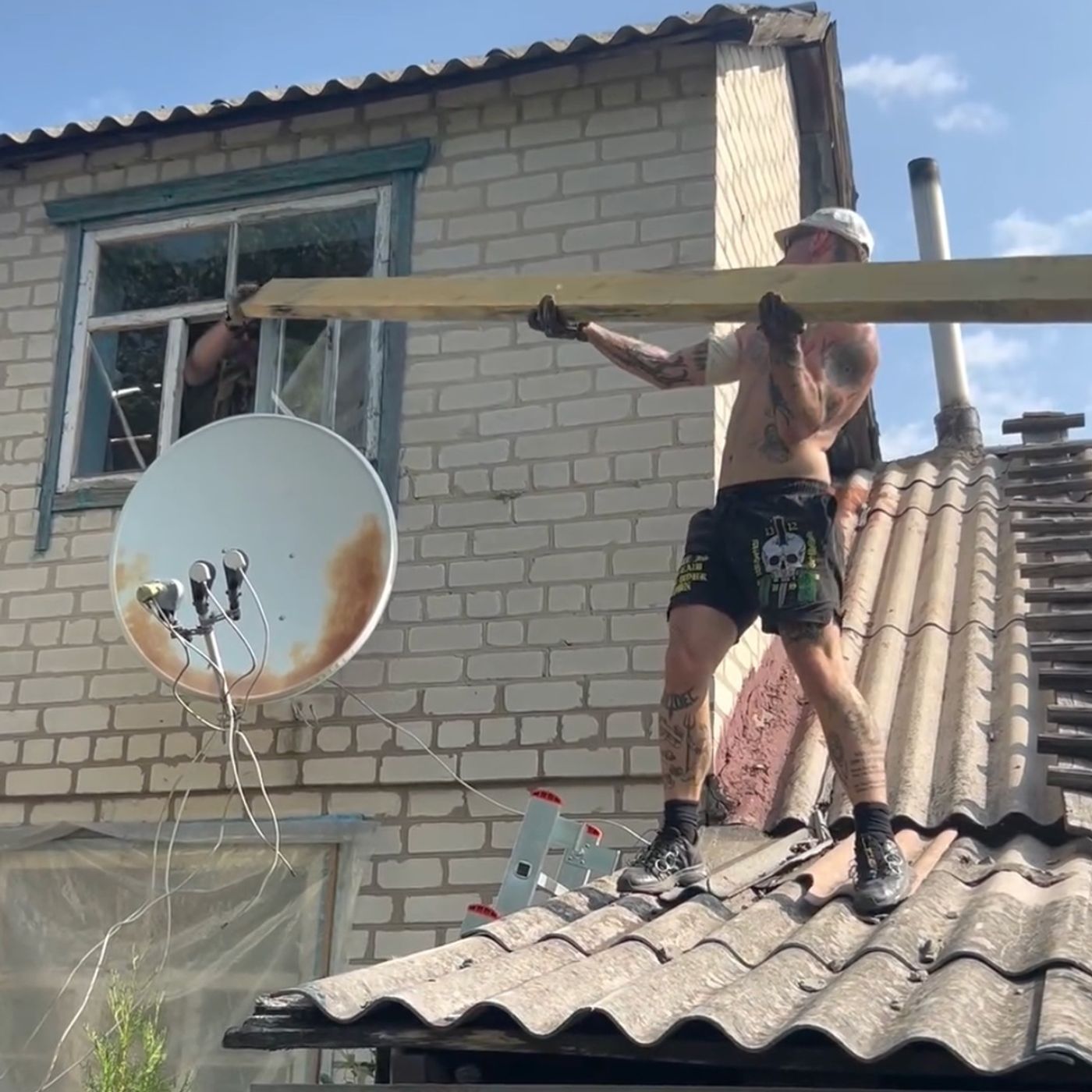 BONUS 166: Non-Combative Aid in Ukraine with Aria Shahrokhshahi