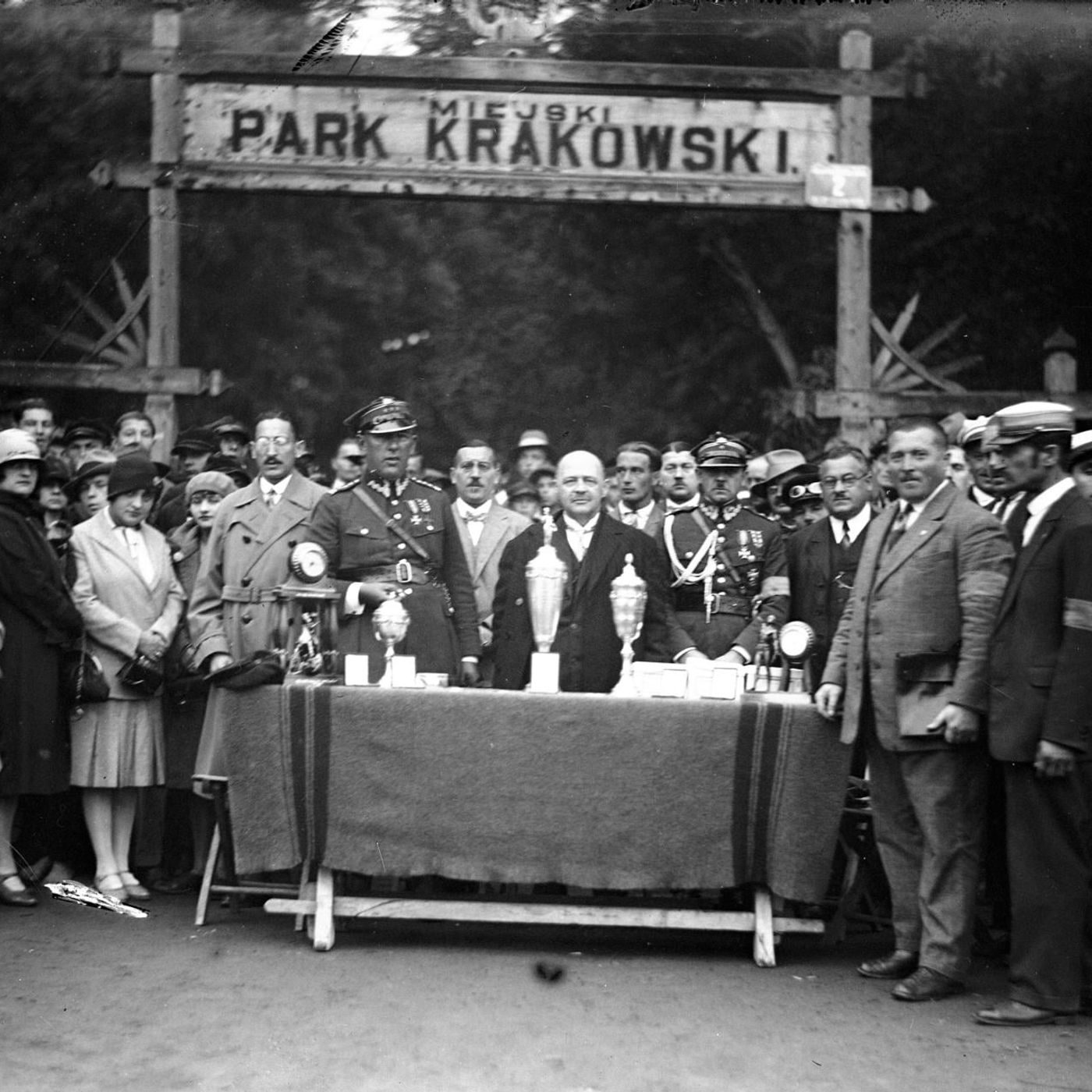Park rozrywki w centrum miasta. Tajemnice Parku Krakowskiego episode artwork