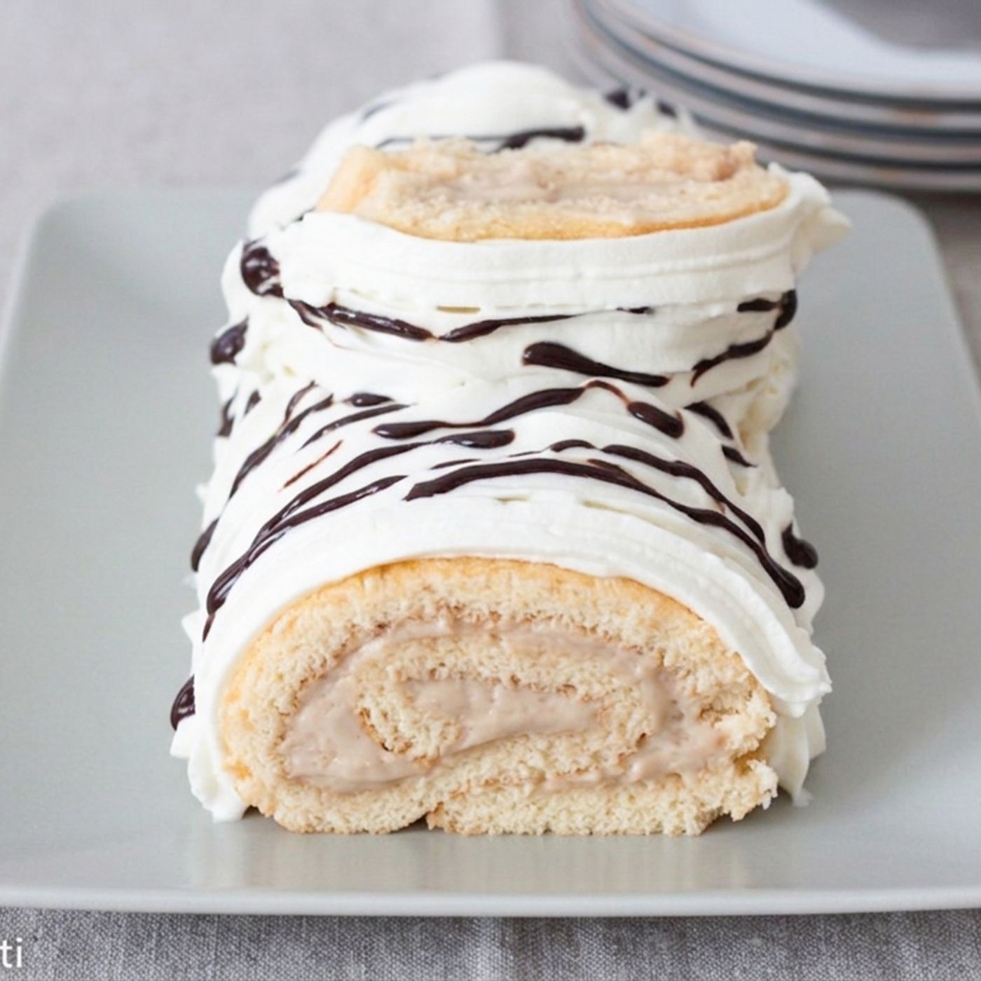 Rotolo alla crema di castagne e cioccolato bianco