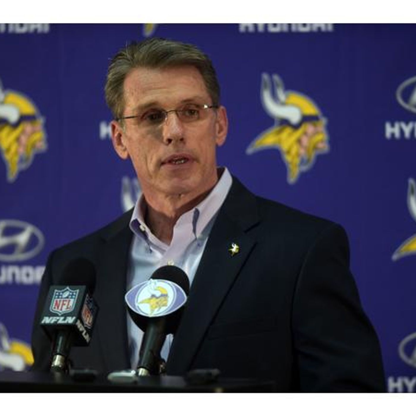Purple People Eaters: Vikings Draft Preview! Trade Back, Move Up, or Draft #14? episode artwork