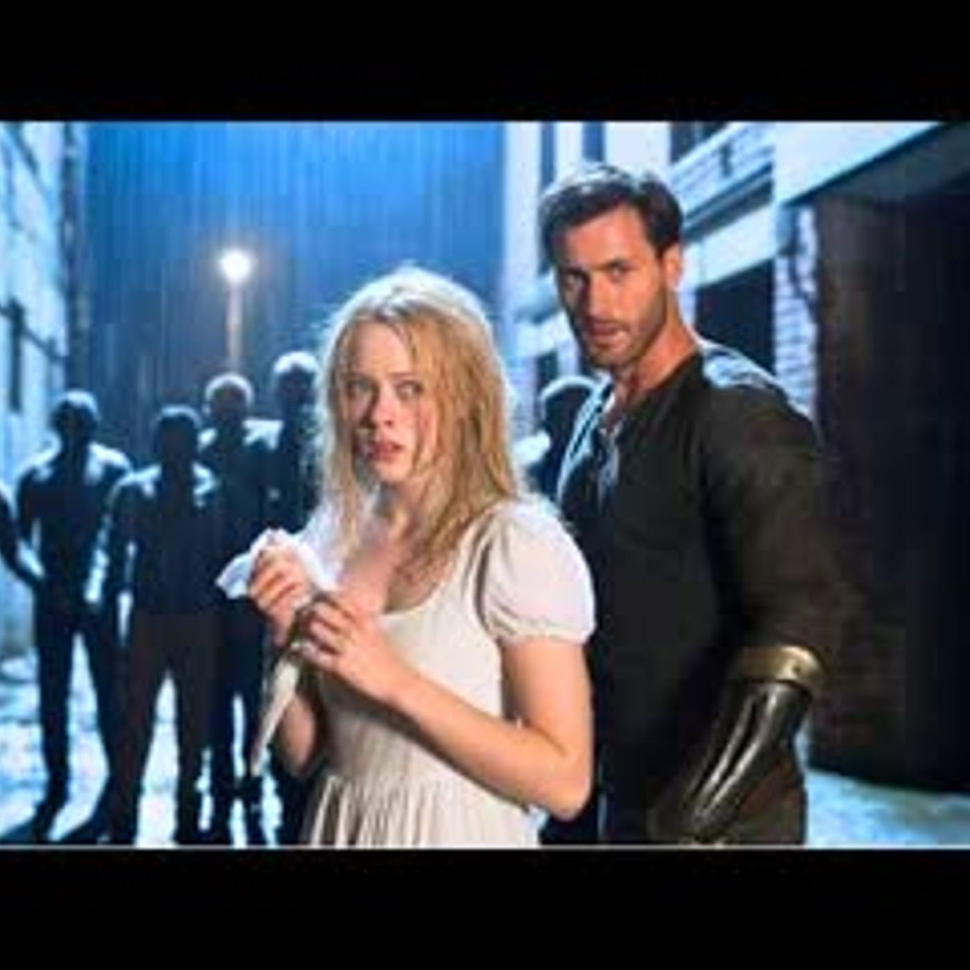 She Was Cast Out by Her Pack After Her Rejection — Until the Alpha King Found Her in an Alley