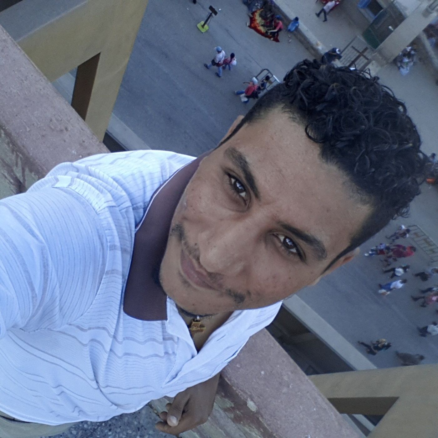 2016 ألبوم 1/4 مشكل cover art