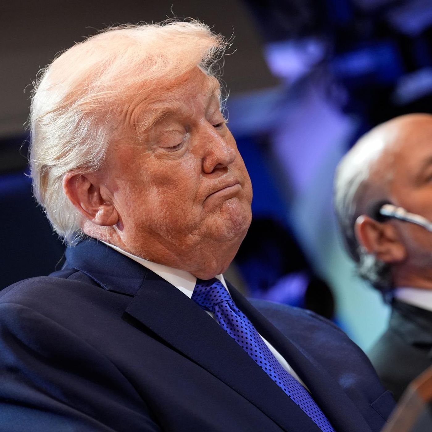 La Brújula de la Economía: El revés judicial a los aranceles de Trump, la burbuja del alquiler y el renacer de la carrera espacial episode artwork