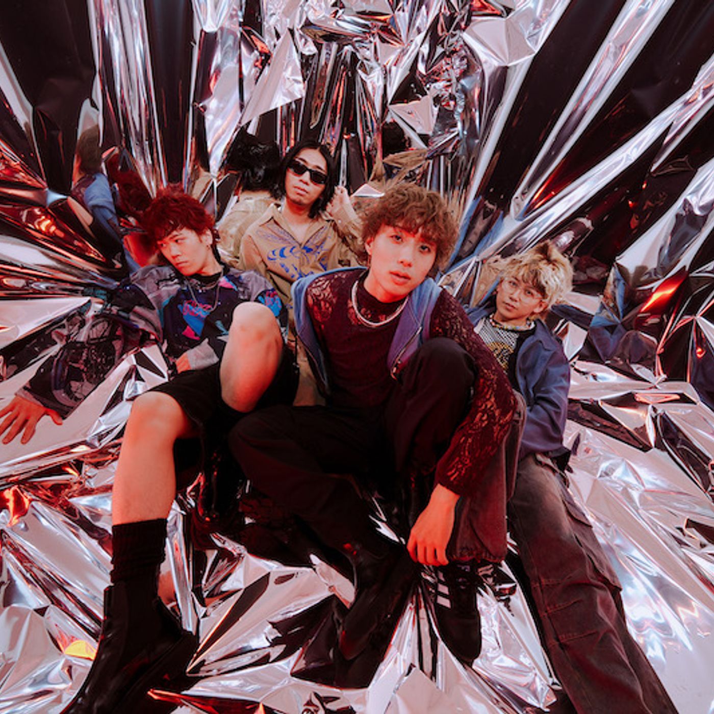 DeNeel、黄金色の多幸感で脳内を塗り替える 新曲「HONEY」リリース決定 episode artwork