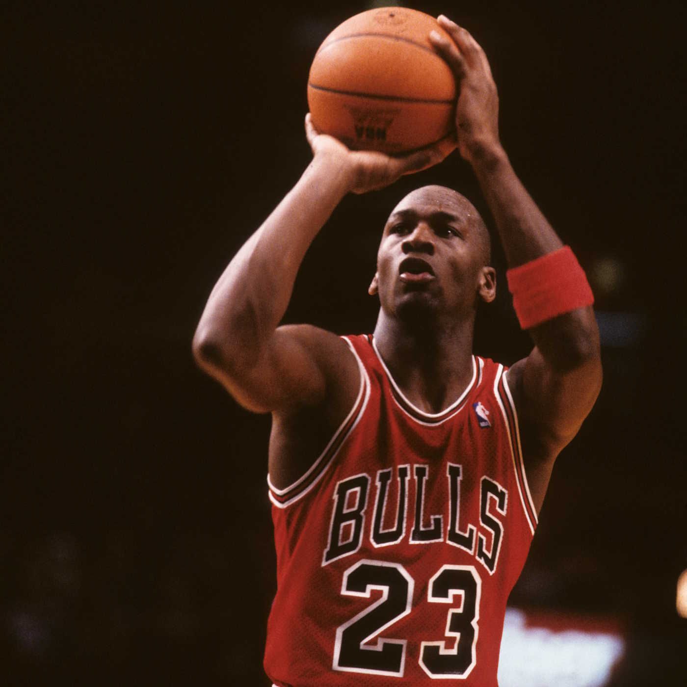 Historia de la NBA, la competición que revolucionó el deporte, el entrenimiento y la economía