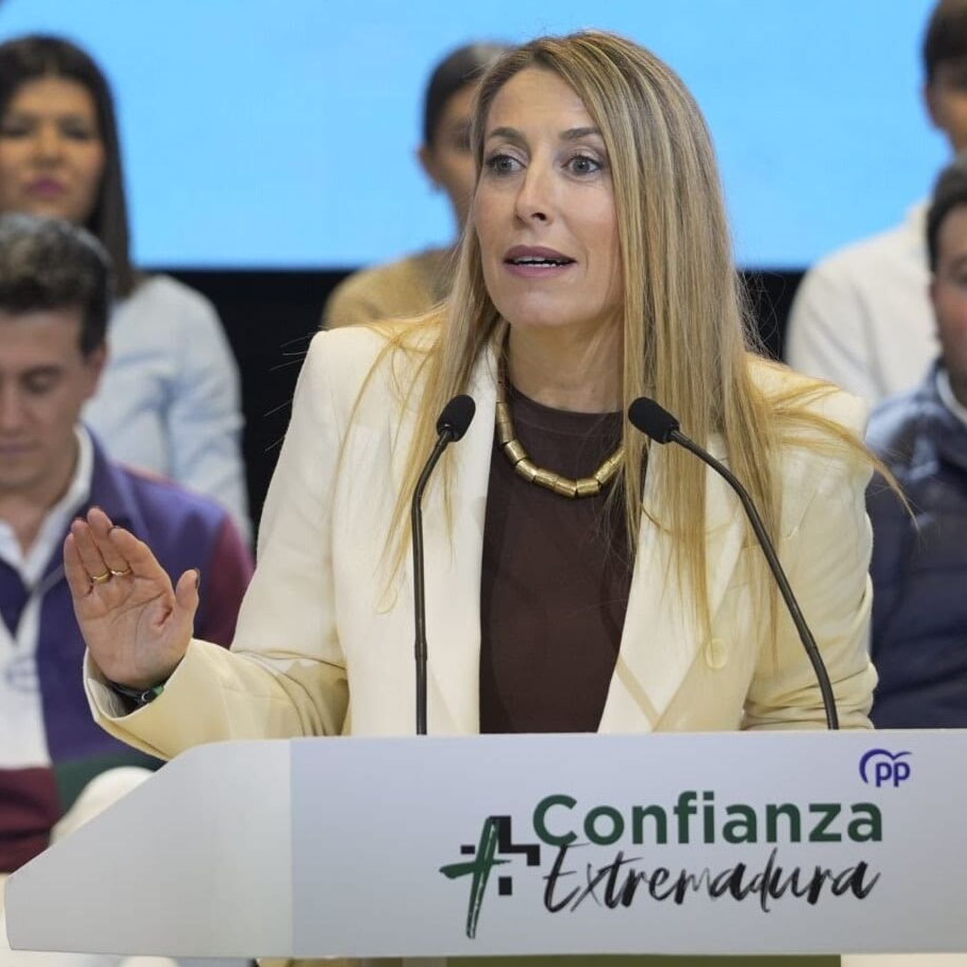 Tertulia de Herrero: María Guardiola clama contra el robo de votos en Extremadura