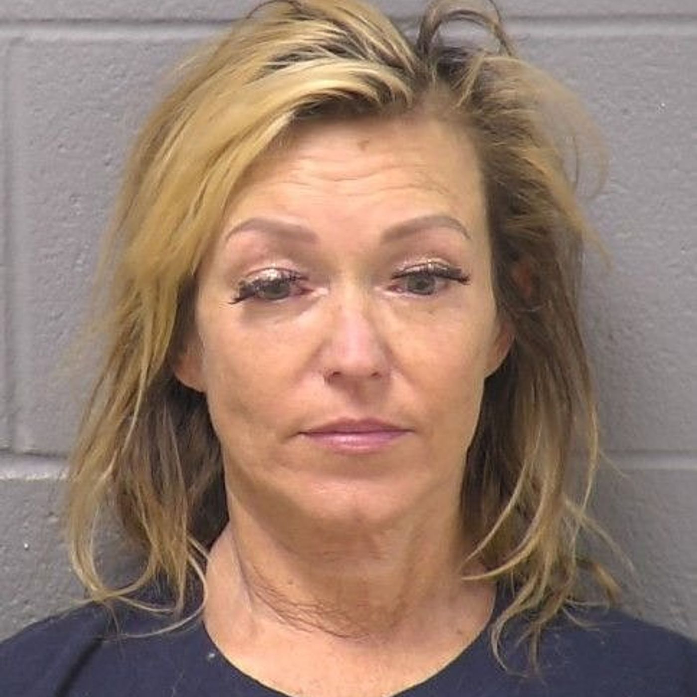Widow of Chicago Bears Hall of Famer accused of domestic battery in Will County