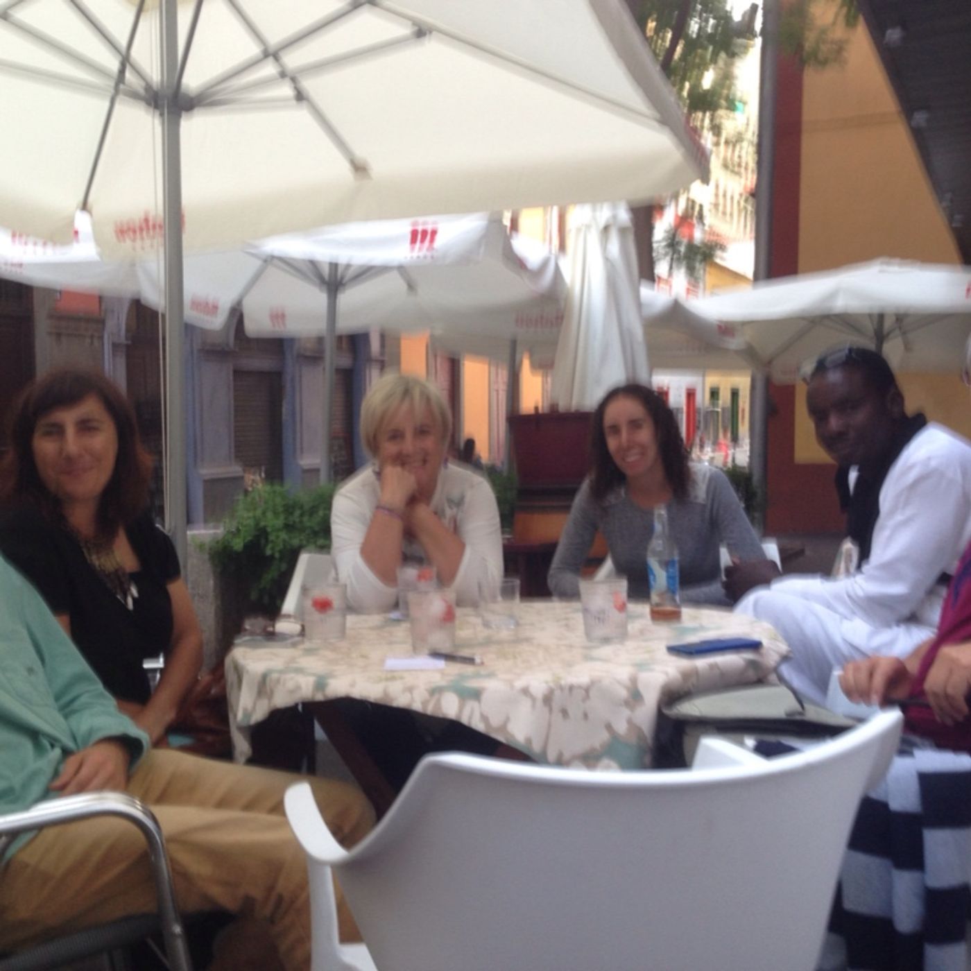 Con Ngary, Ana Griot, Montserrat Lajas, Josu y Irene episode artwork