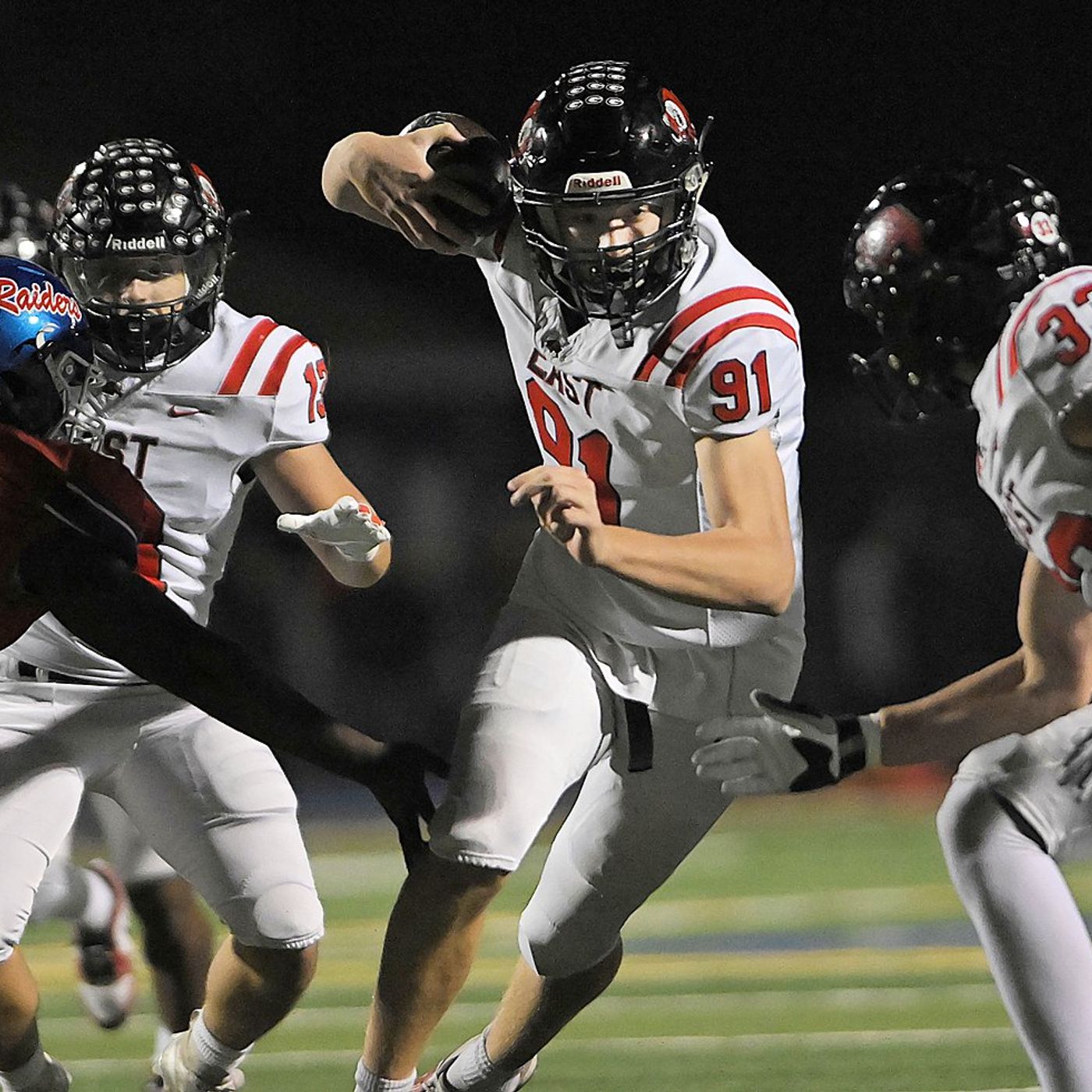 Suburban Life football notebook: Glenbard East’s Sam Walton, after late start, grows into force on D-line episode artwork