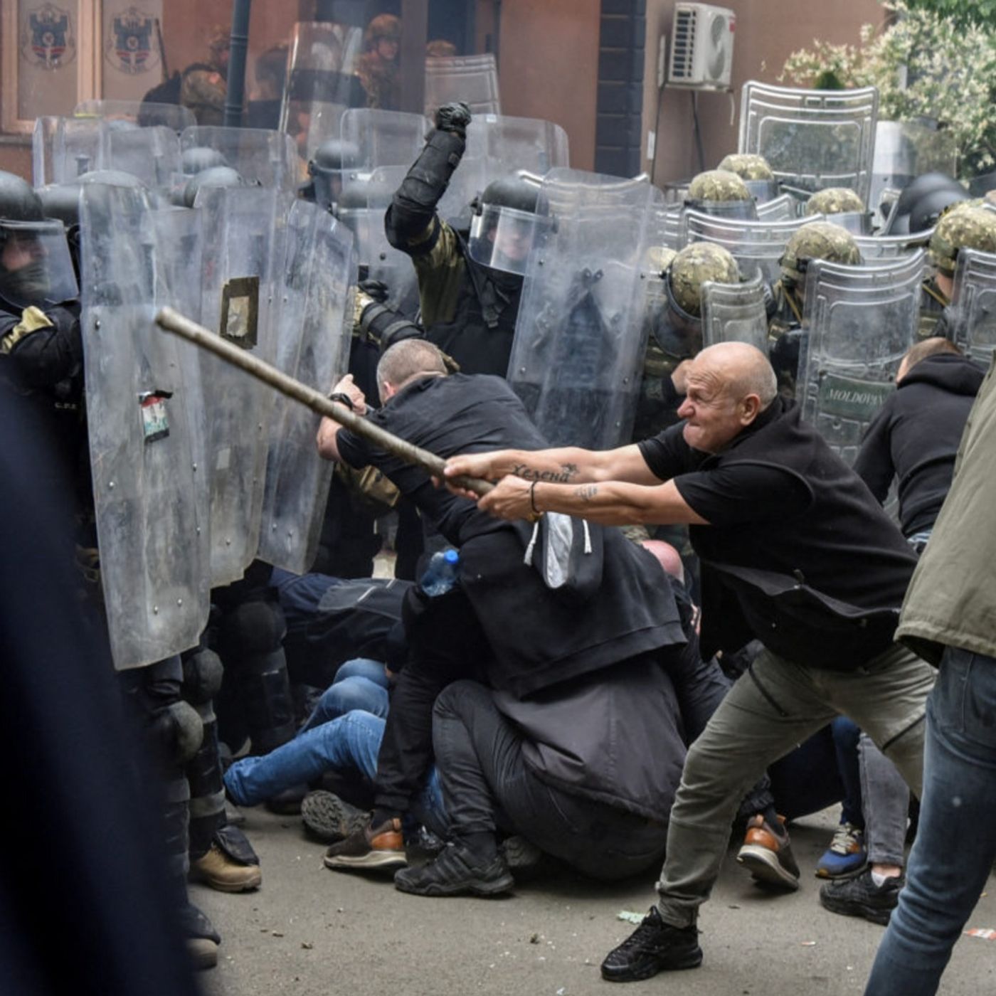 185. Serbian Powderkeg: Anti-Violence, Mass Shootings, and Turbofolk