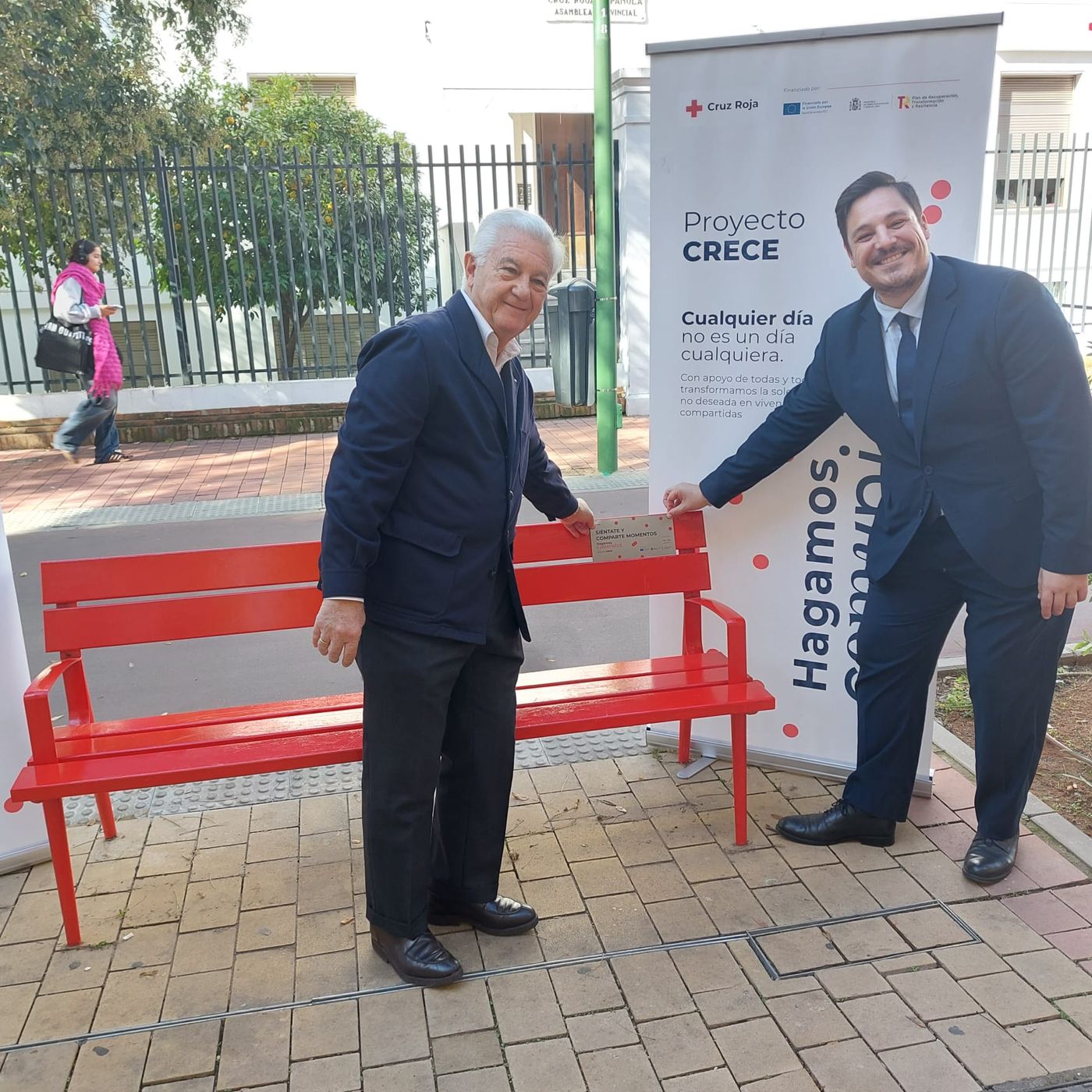 El "banco para compartir" de Cruz Roja Sevilla