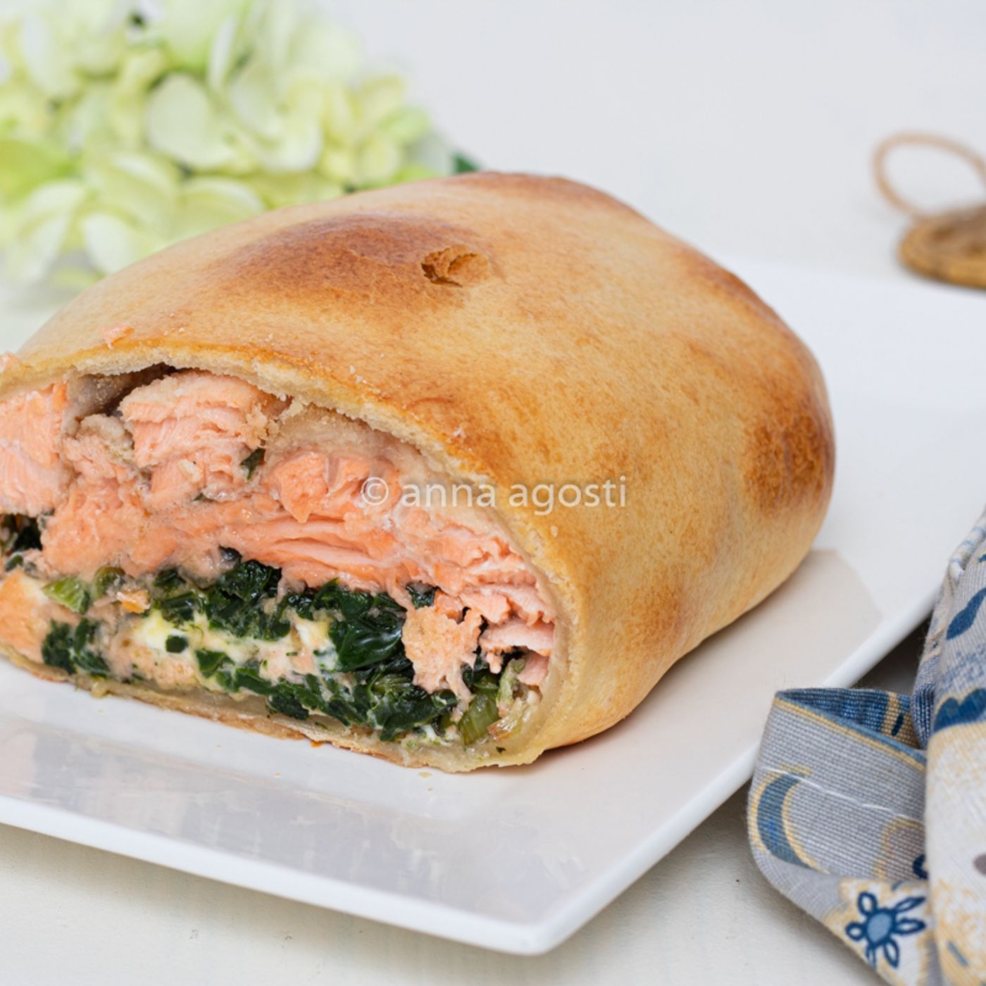 Salmone alla Wellington con Spinaci e Formaggio Cremoso