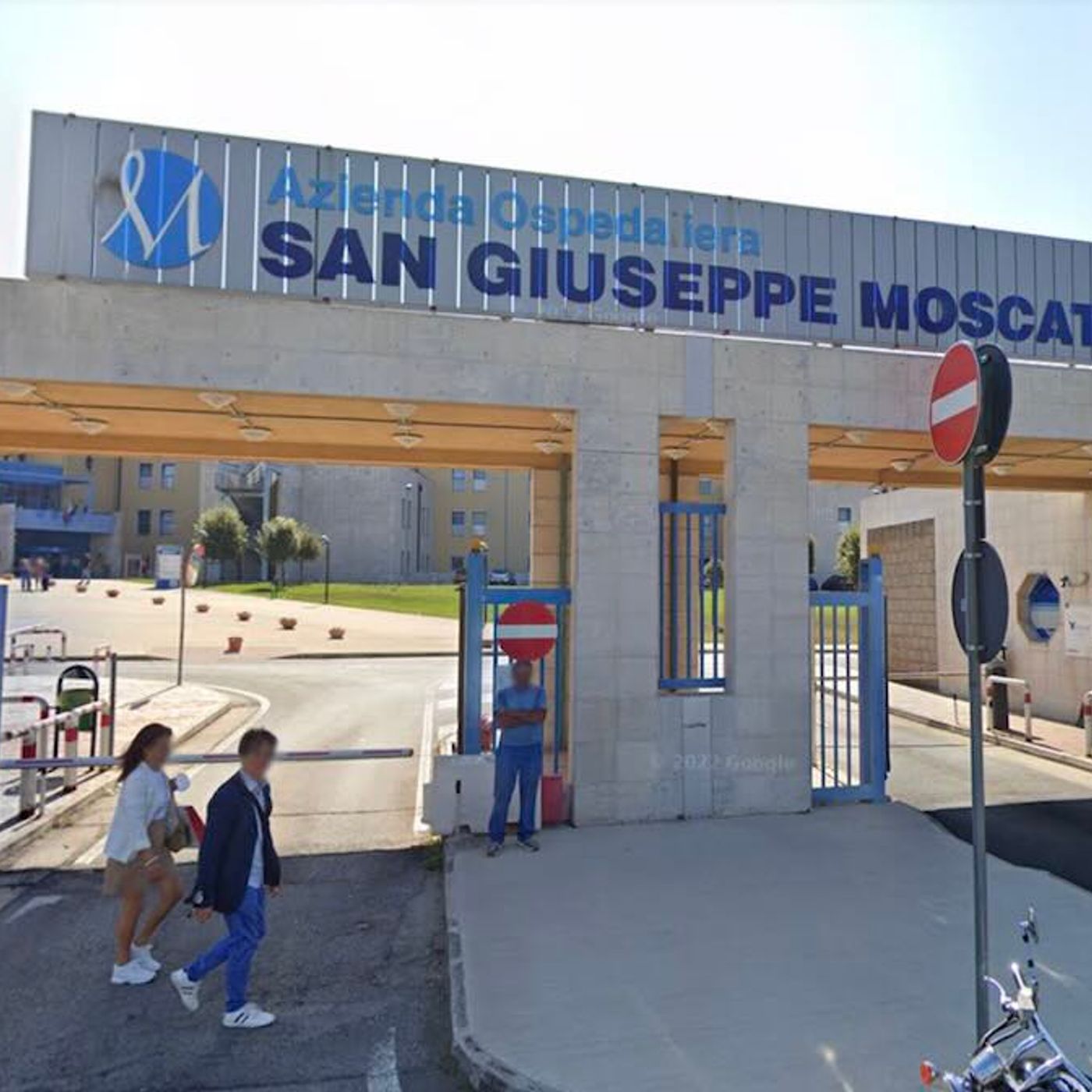 Muore in barella al Pronto soccorso, la famiglia avvisata con un giorno di ritardo episode artwork