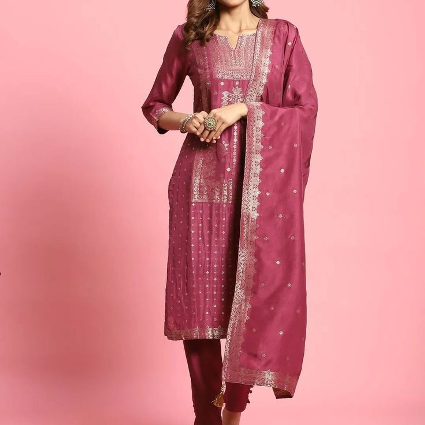 Kurti Sets That Blend Tradition and Modern Comfort episode artwork