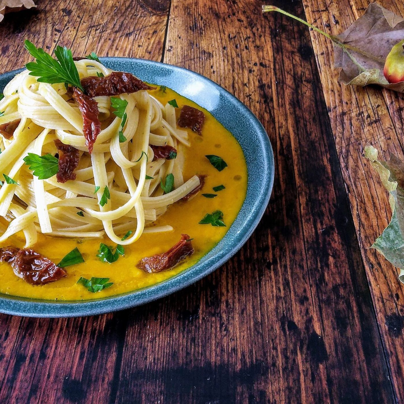 Pasta con crema di zucca e pomodori secchi: primo autunnale speciale episode artwork