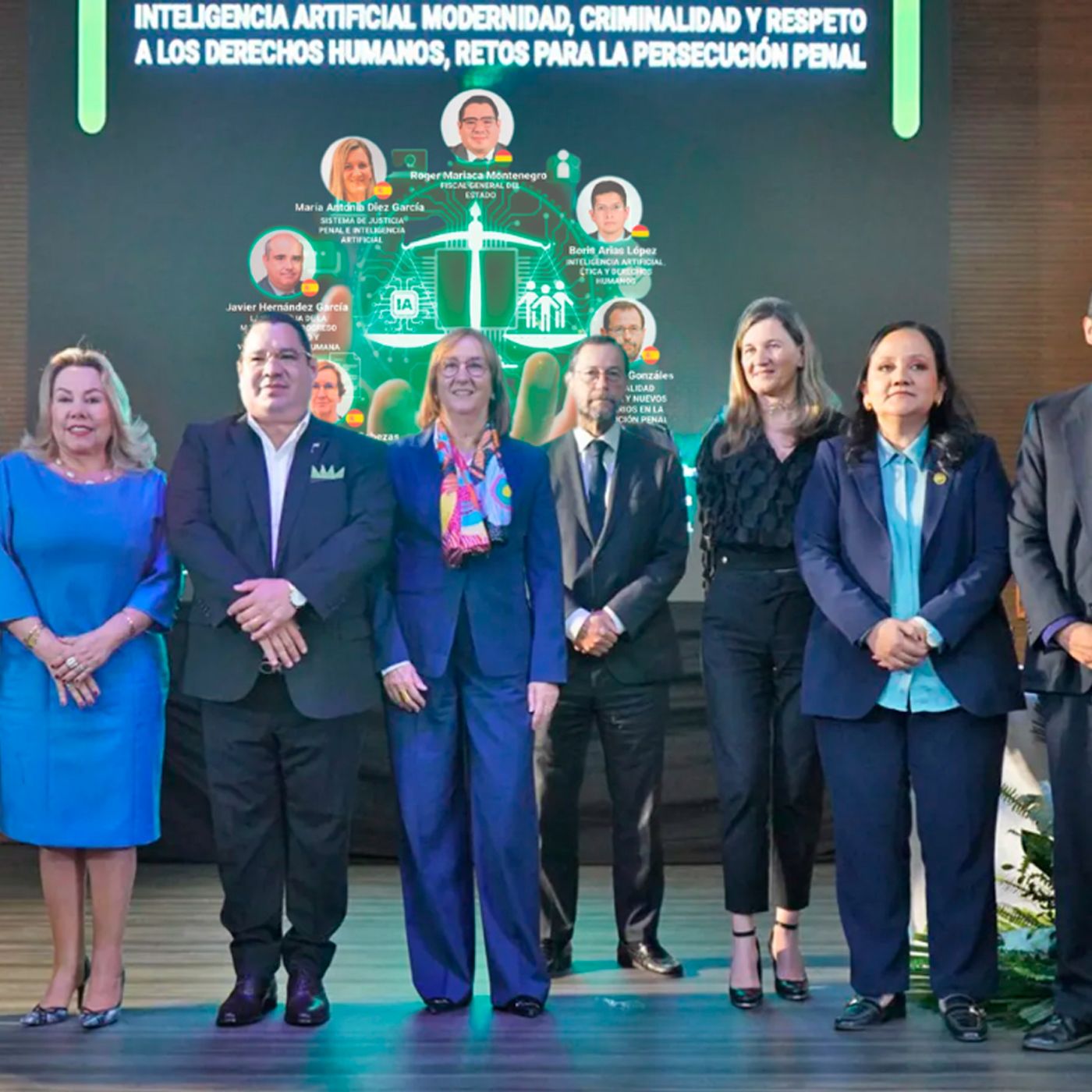 LA FISCALÍA DE BOLIVIA DEBATE EL IMPACTO DE LA IA EN LA CRIMINALIDAD MODERNA